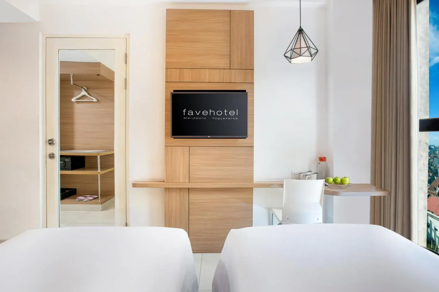 Bedroom, Bed in favehotel Malioboro - Yogyakarta Bedroom, Bed in favehotel Malioboro - Yogyakarta