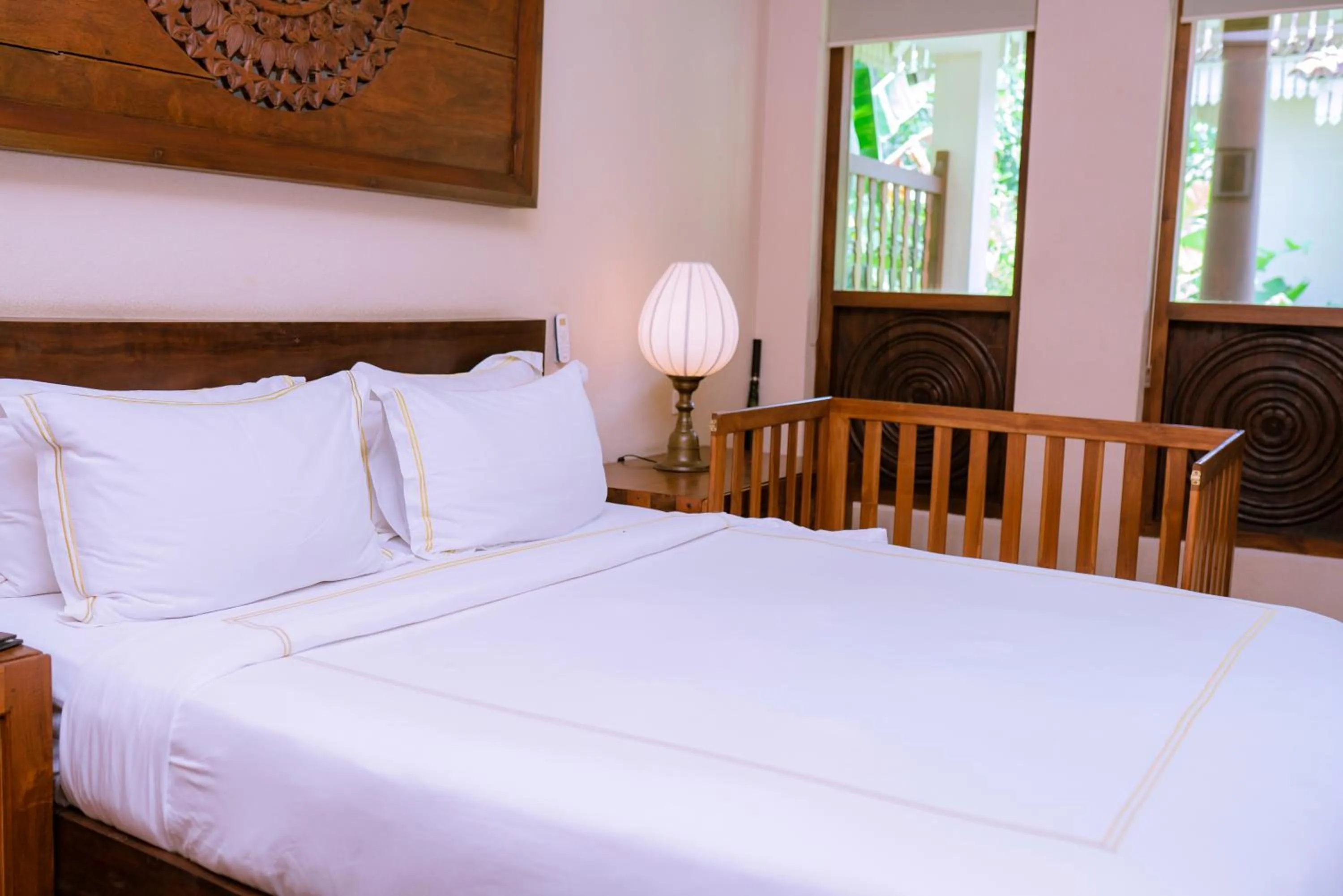 Bed in Aga Surf View