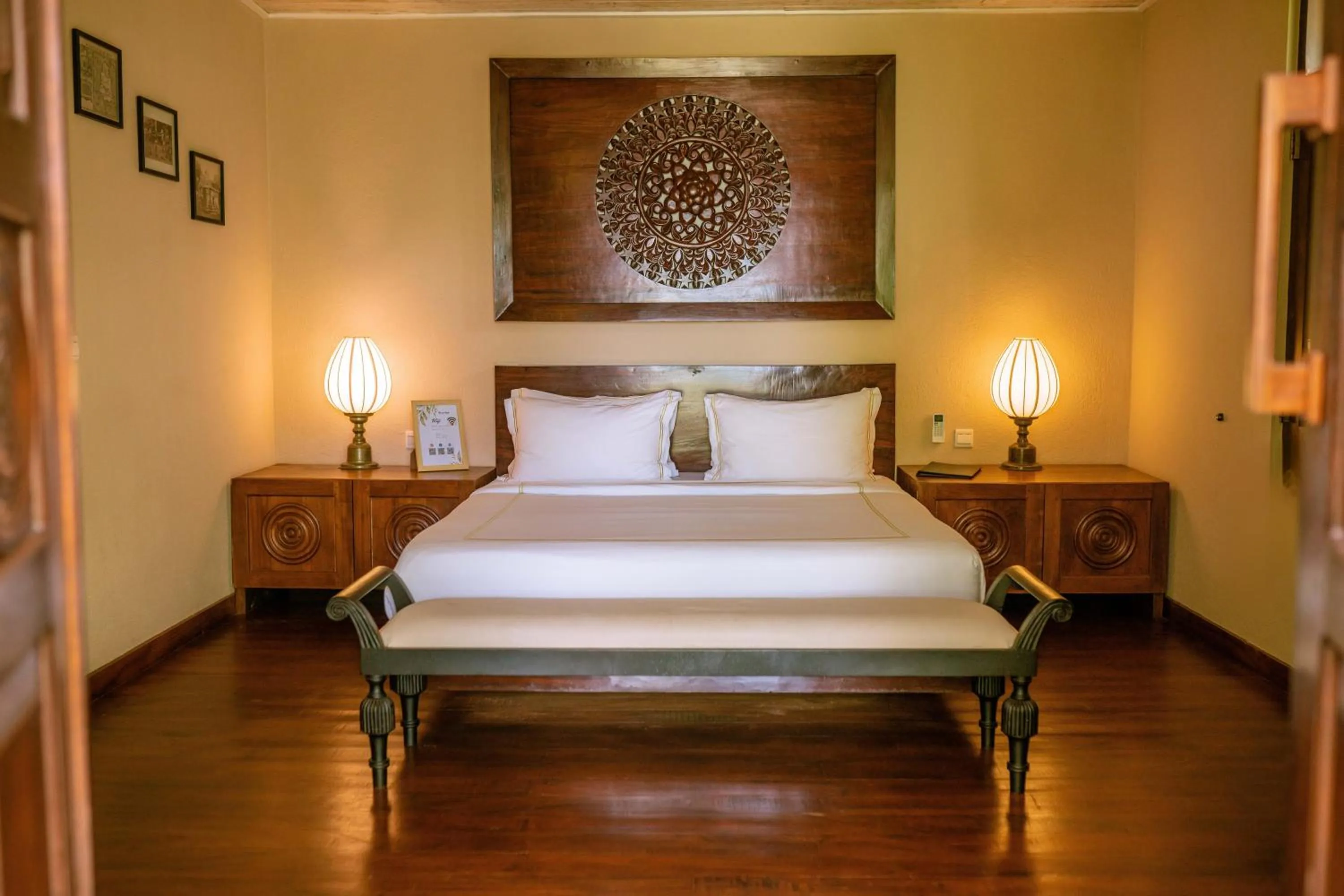 Bed in Aga Surf View