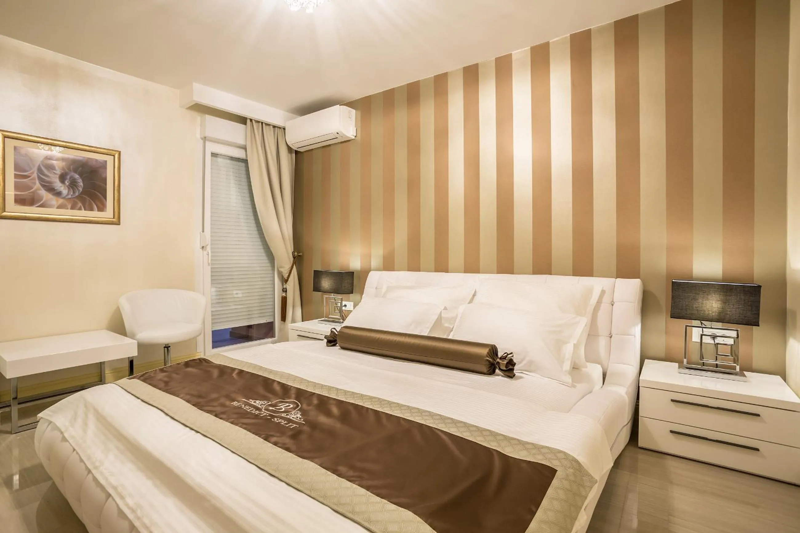 Photo of the whole room, Bed in Guest House Benedict