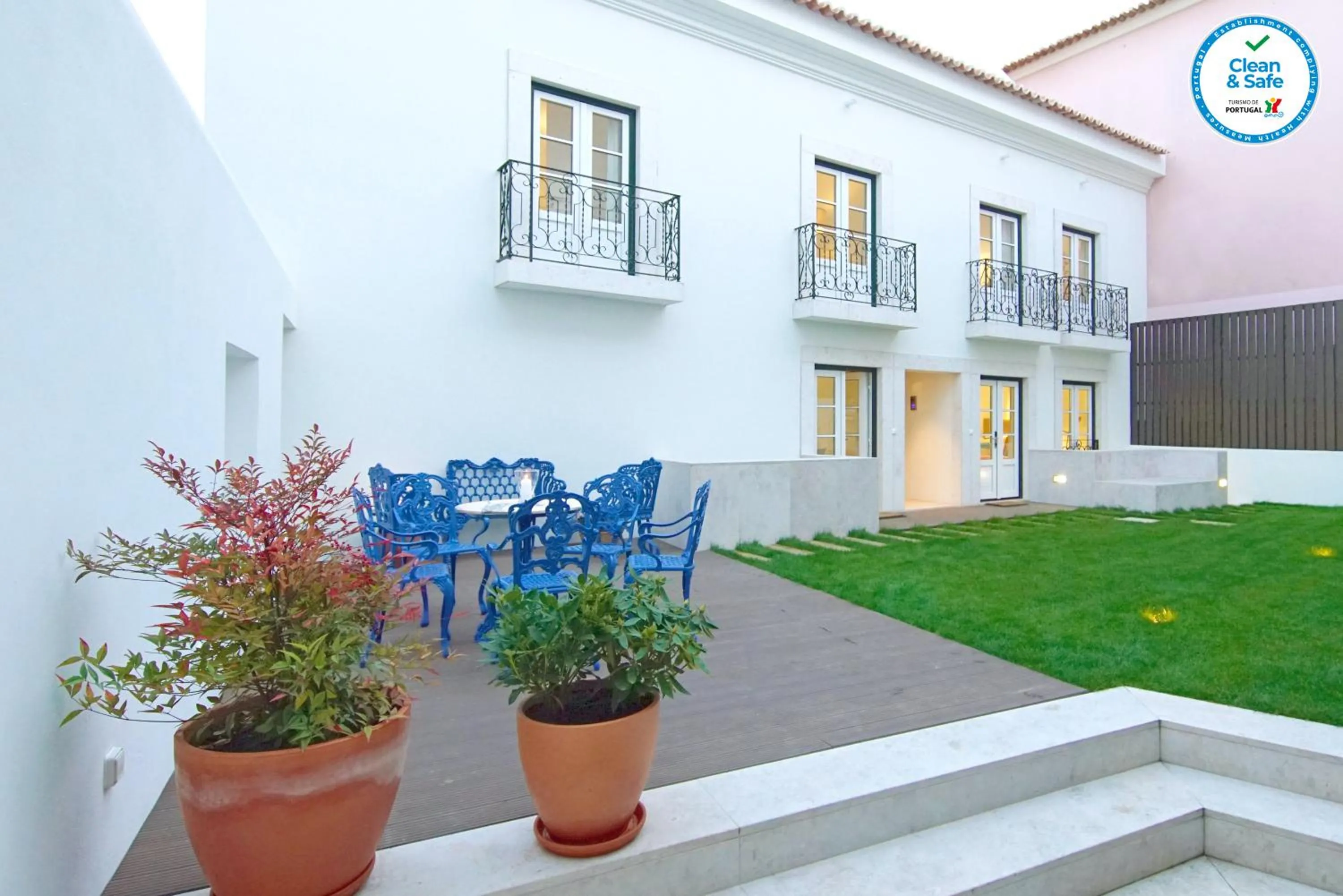 Facade/entrance in Alma Moura Residences