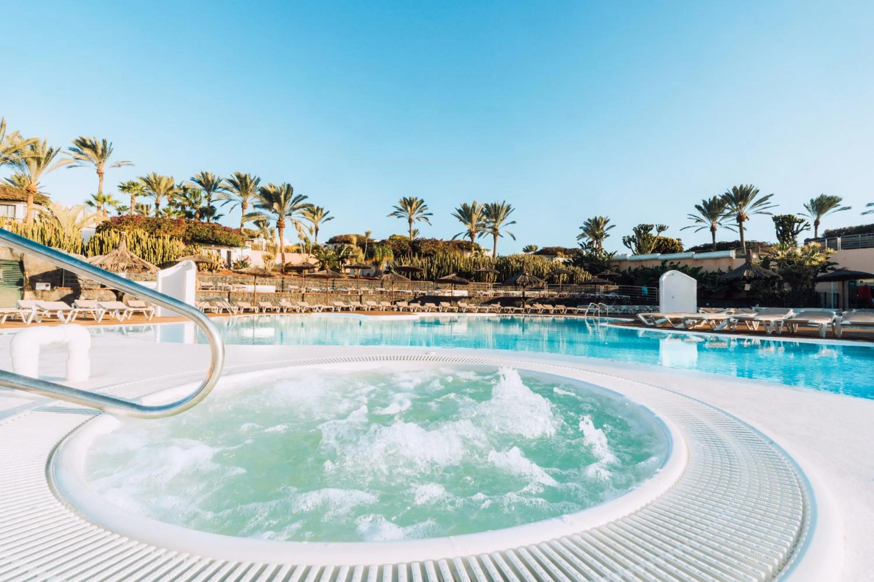 Swimming pool in HL Club Playa Blanca