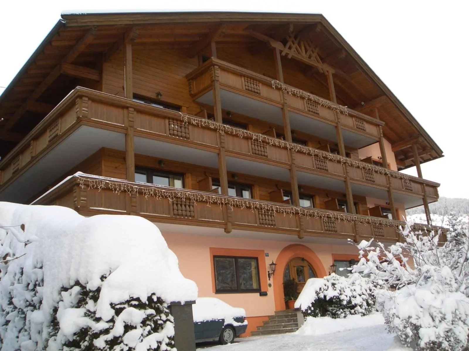 Property building in Hotel Pension Weiratherhof