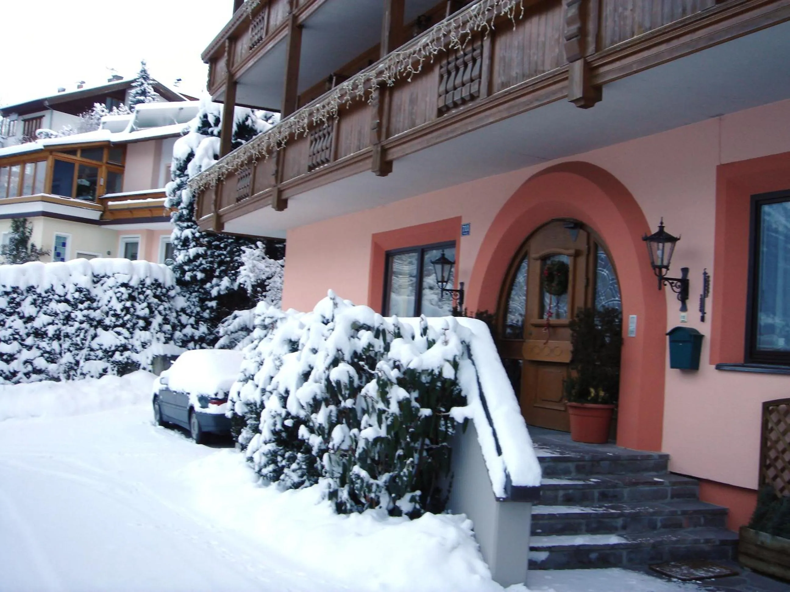 Facade/entrance in Hotel Pension Weiratherhof