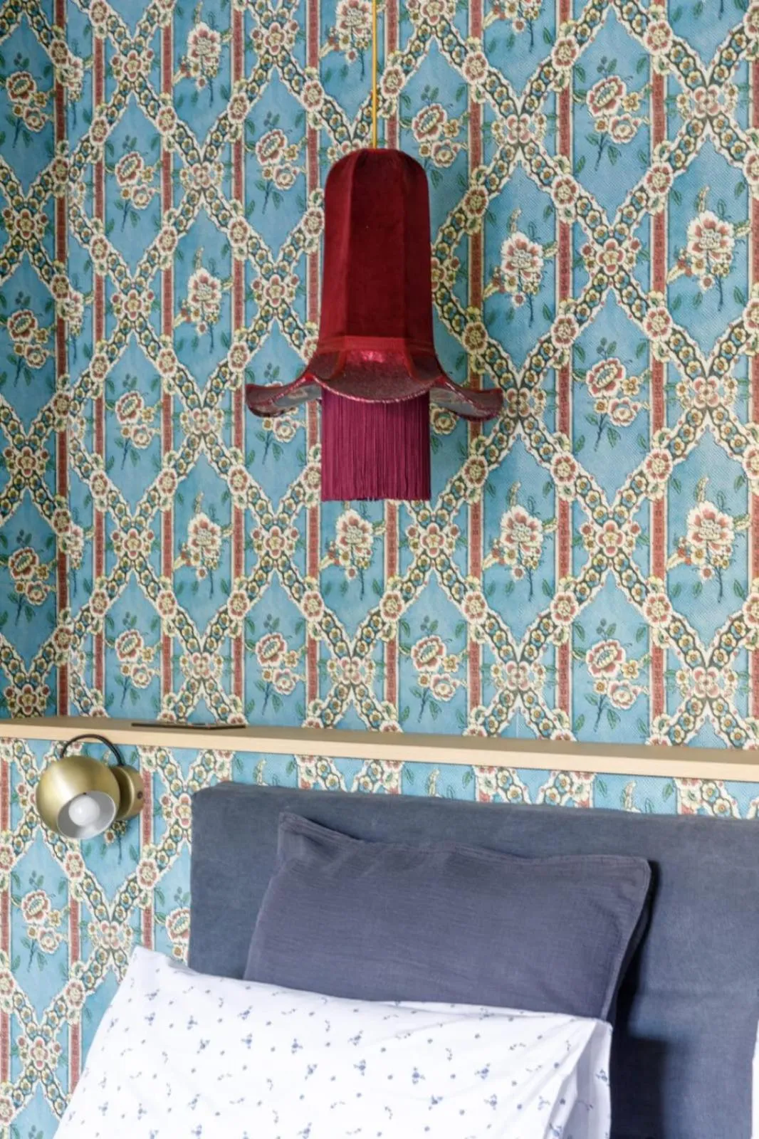 Decorative detail in La Magnanerie de l'Isle B&B