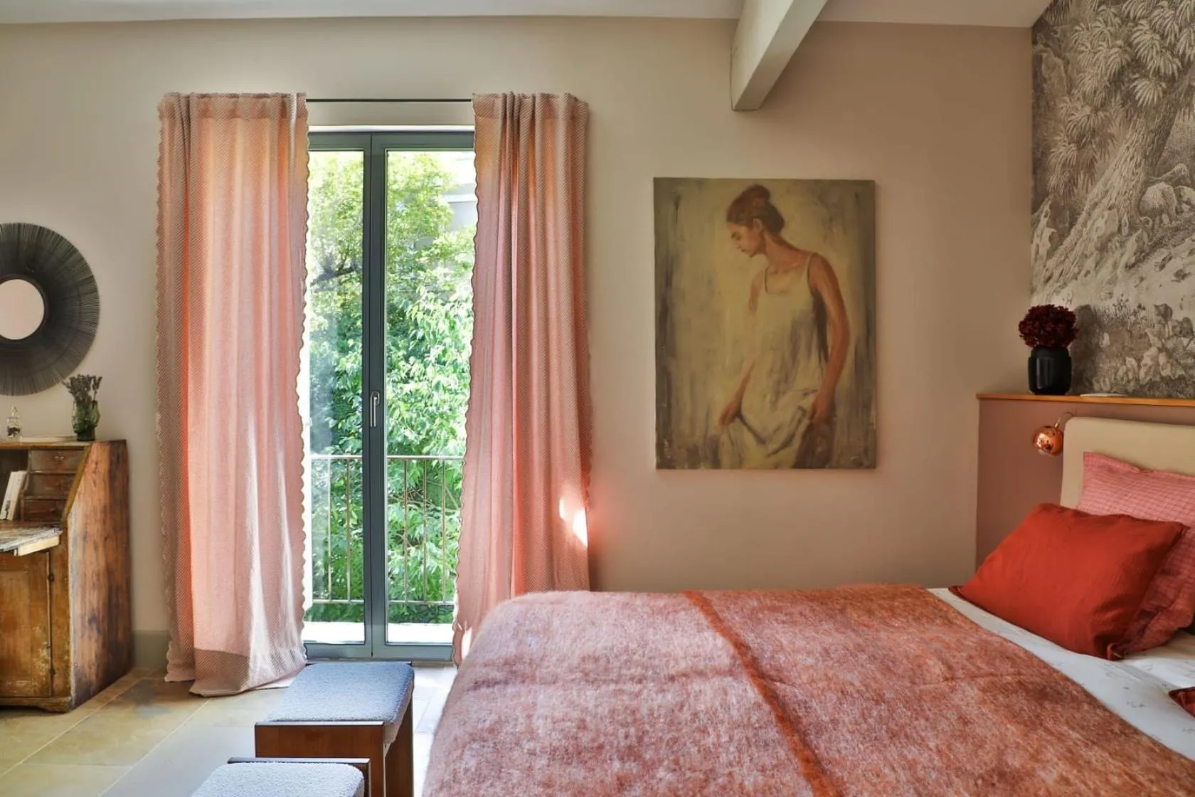 Bed in La Magnanerie de l'Isle B&B