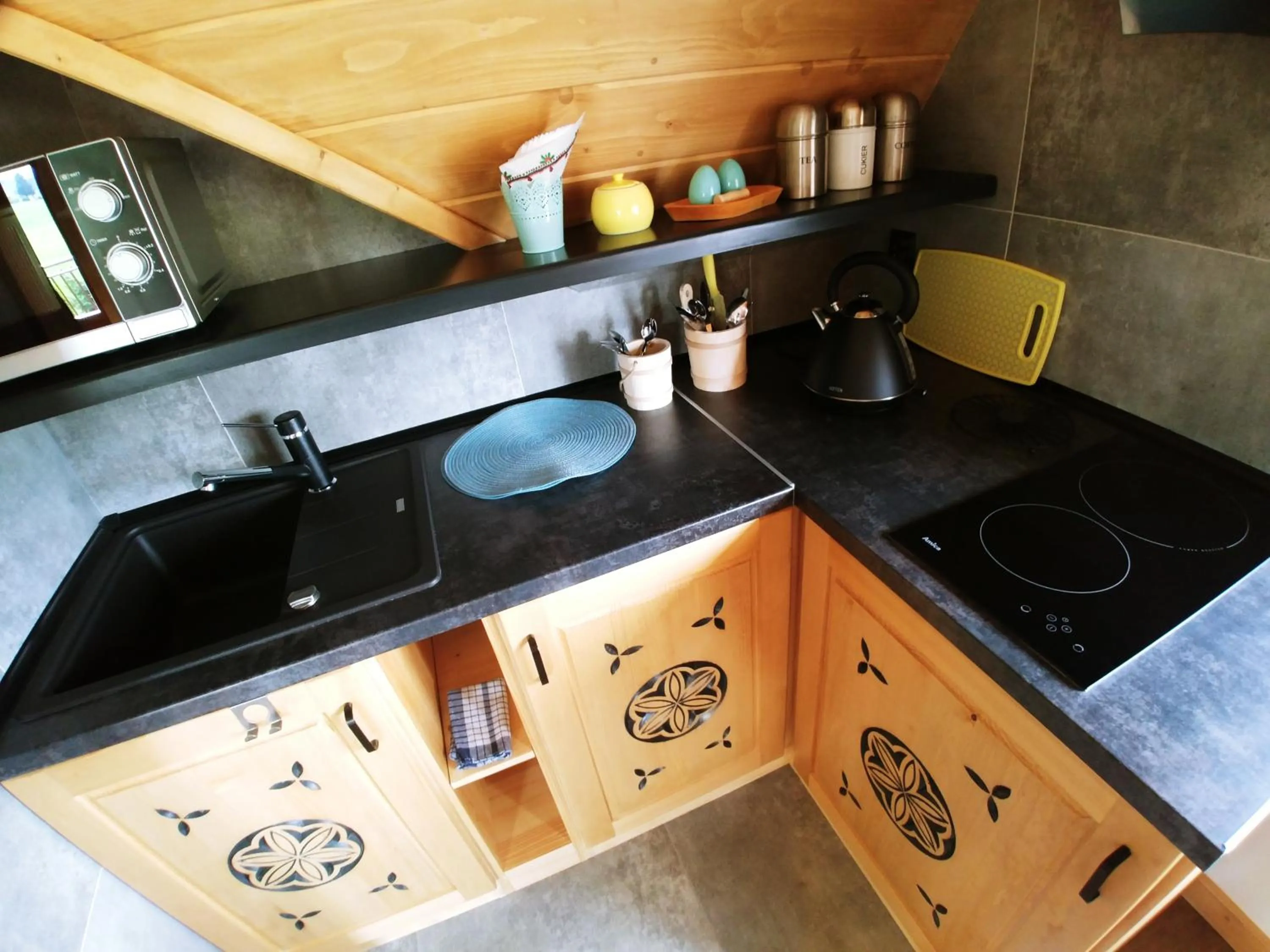 U Hani w pobliżu Gorący Potok i Termy