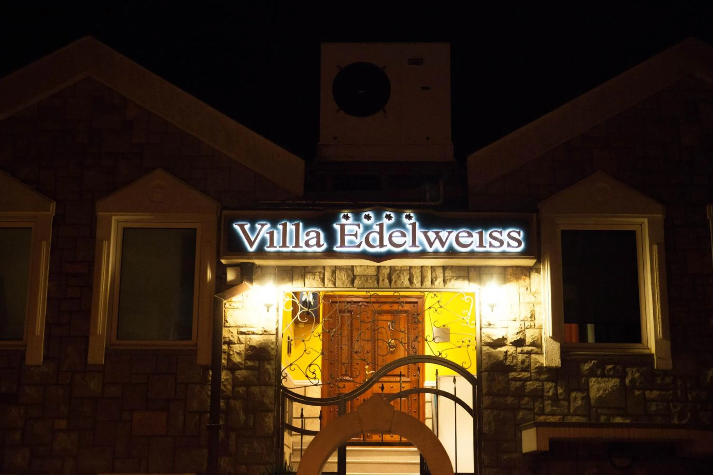 Property logo or sign in Villa Edelweiss