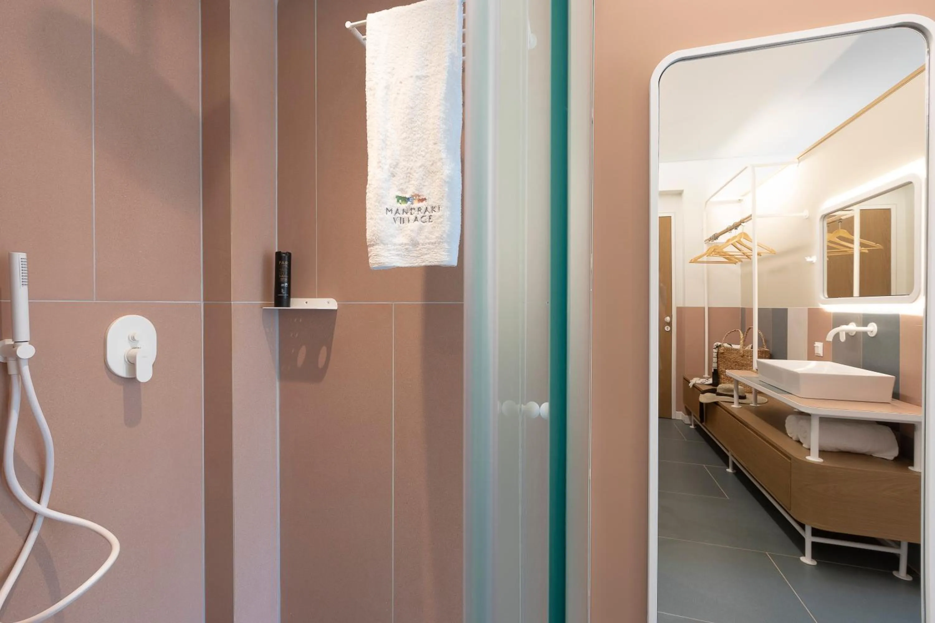 Bathroom, Bed in Mandraki Village Boutique Hotel