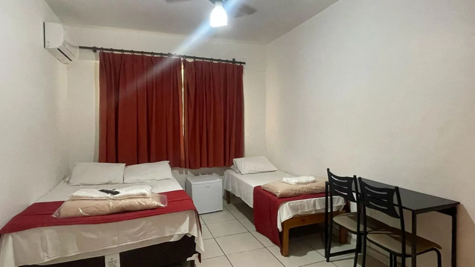 Double Room in Hotel Aquarius
