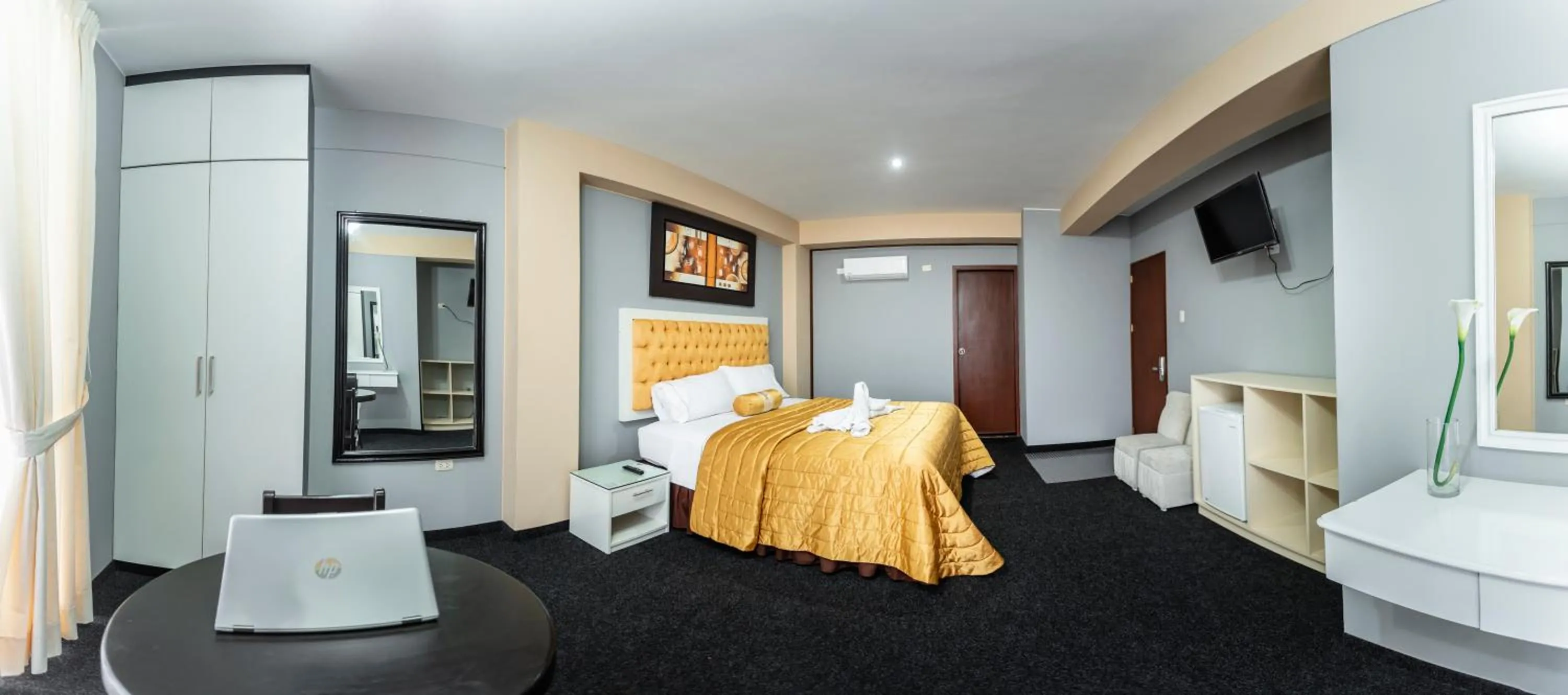 Street view, Bed in Costa Del Inka Hotel