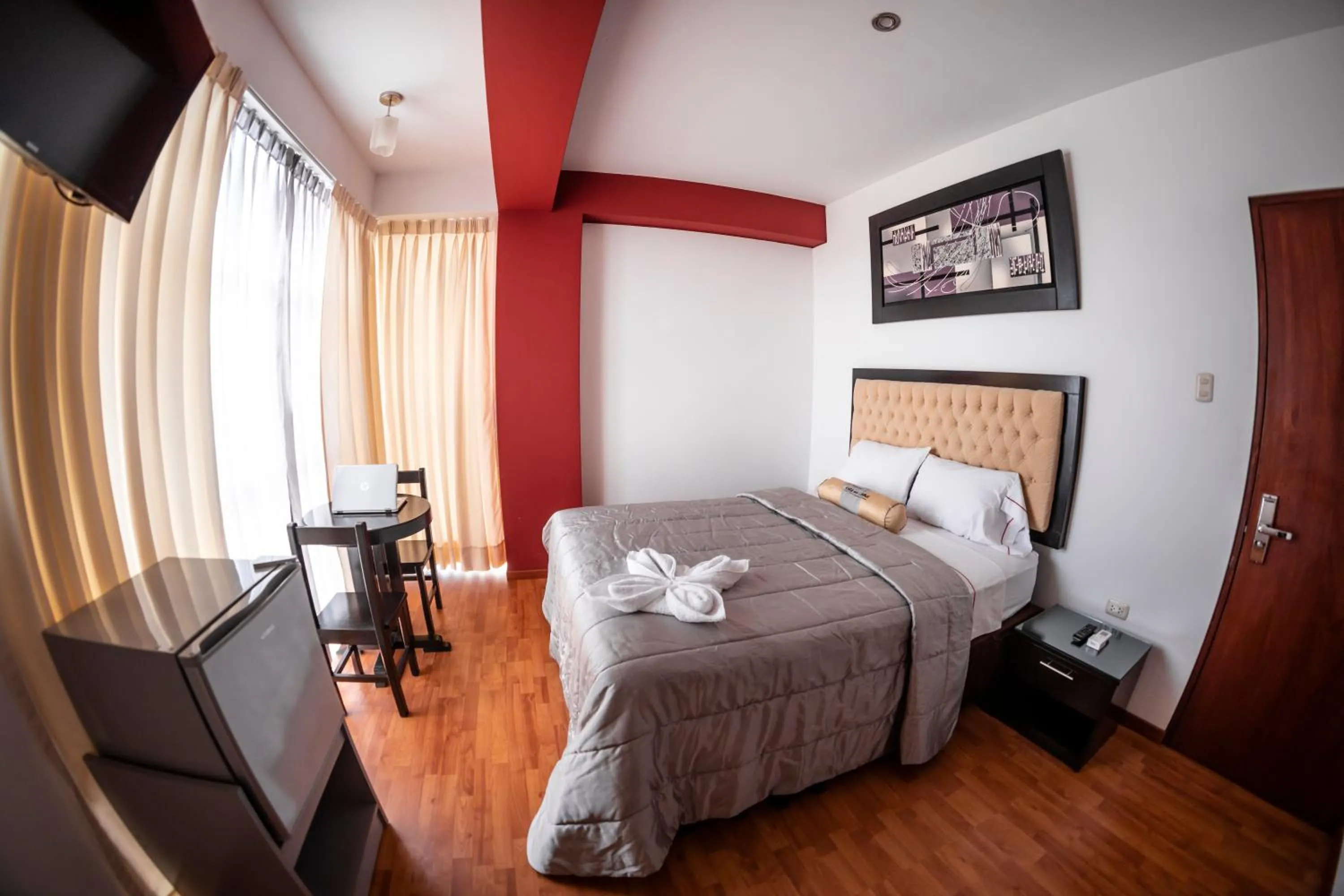 Street view, Bed in Costa Del Inka Hotel