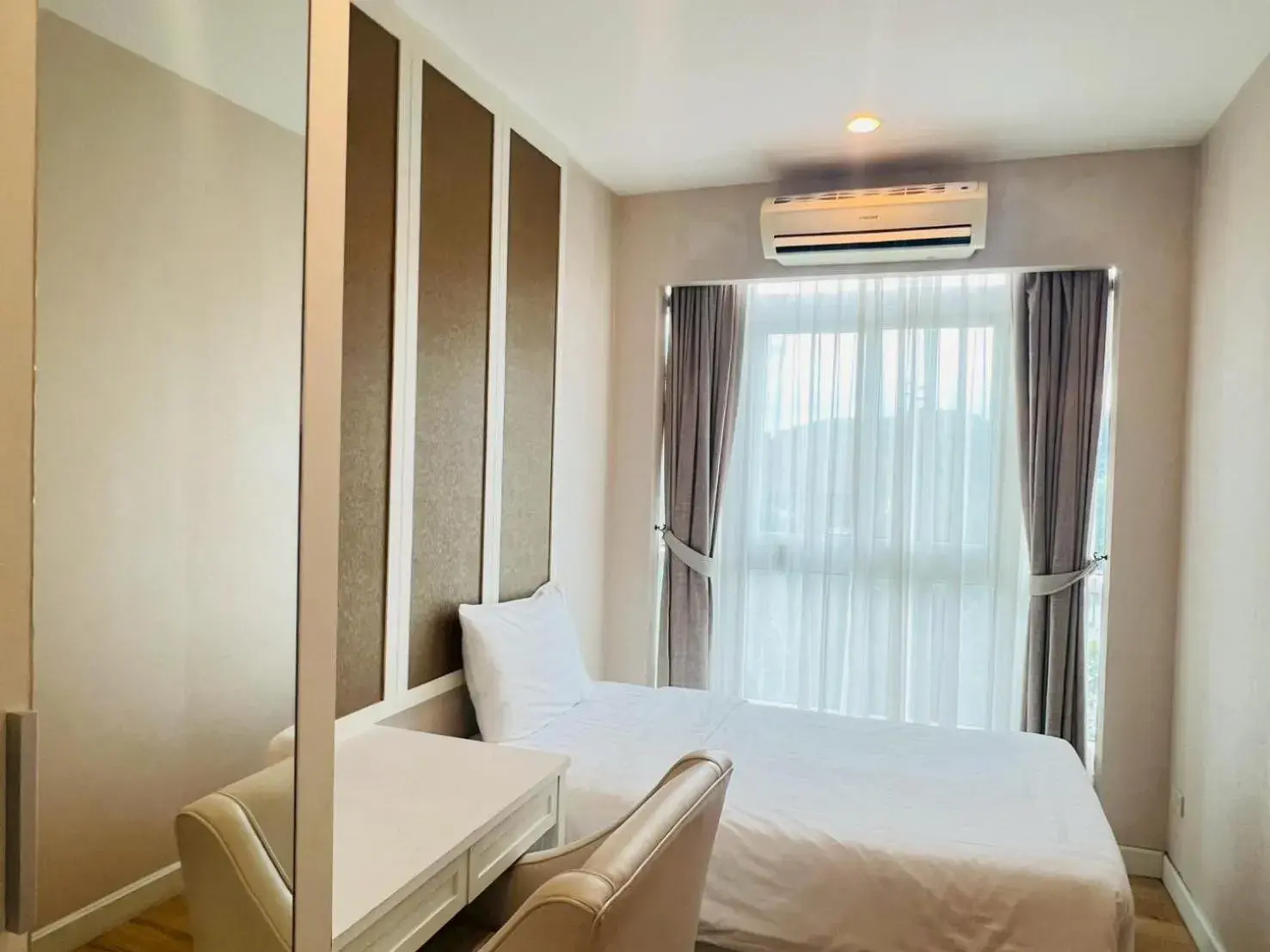 Bedroom, Bed in Harmony Resort Hotel Bedroom, Bed in Harmony Resort Hotel