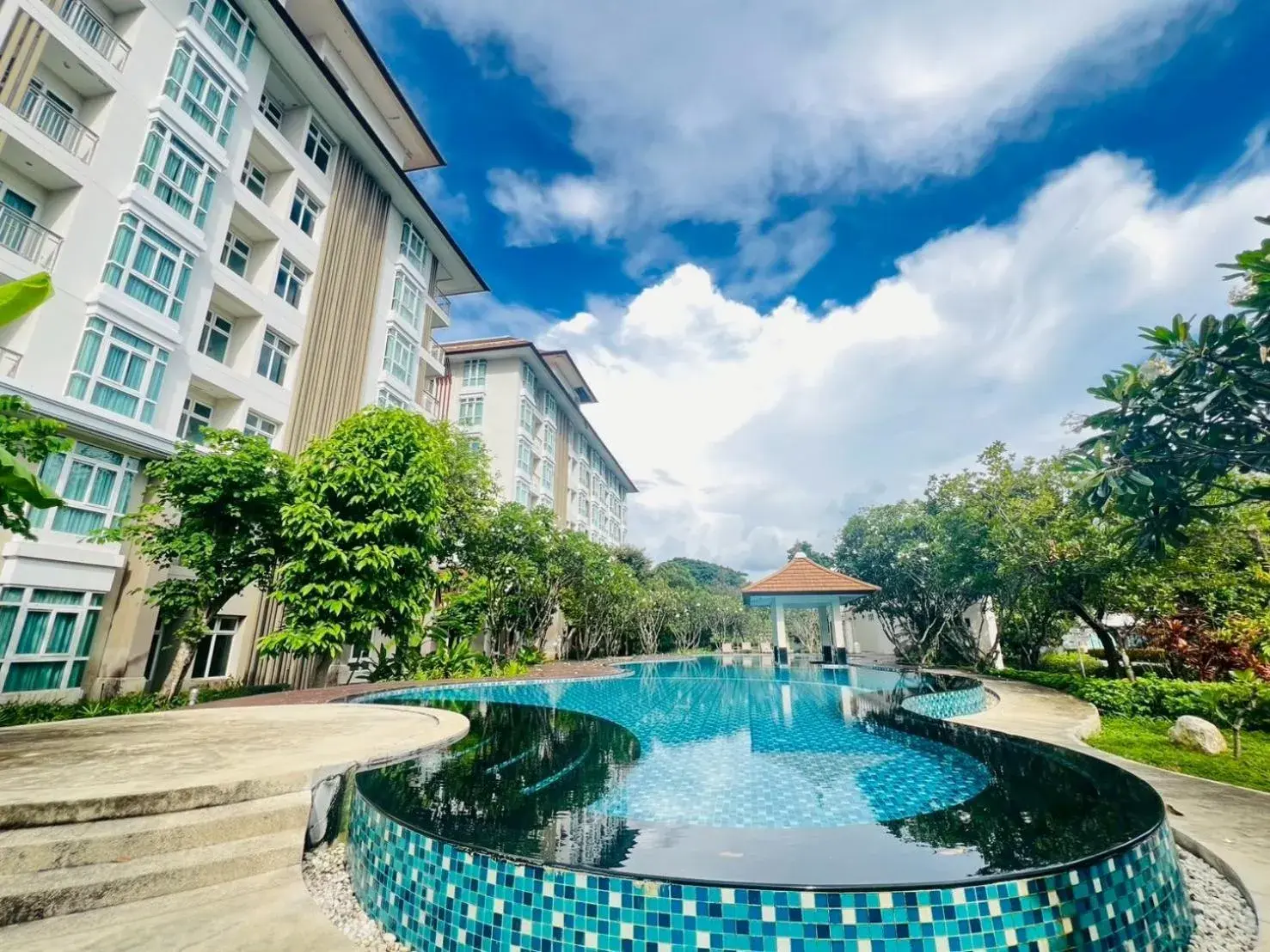 Swimming pool in Harmony Resort Hotel Swimming pool in Harmony Resort Hotel