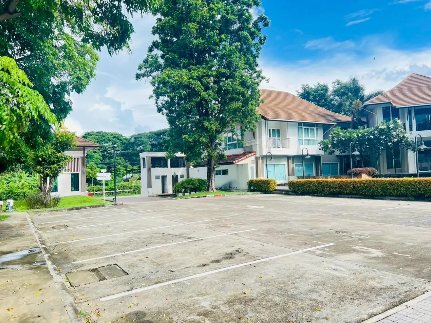 Facade/entrance in Harmony Resort Hotel