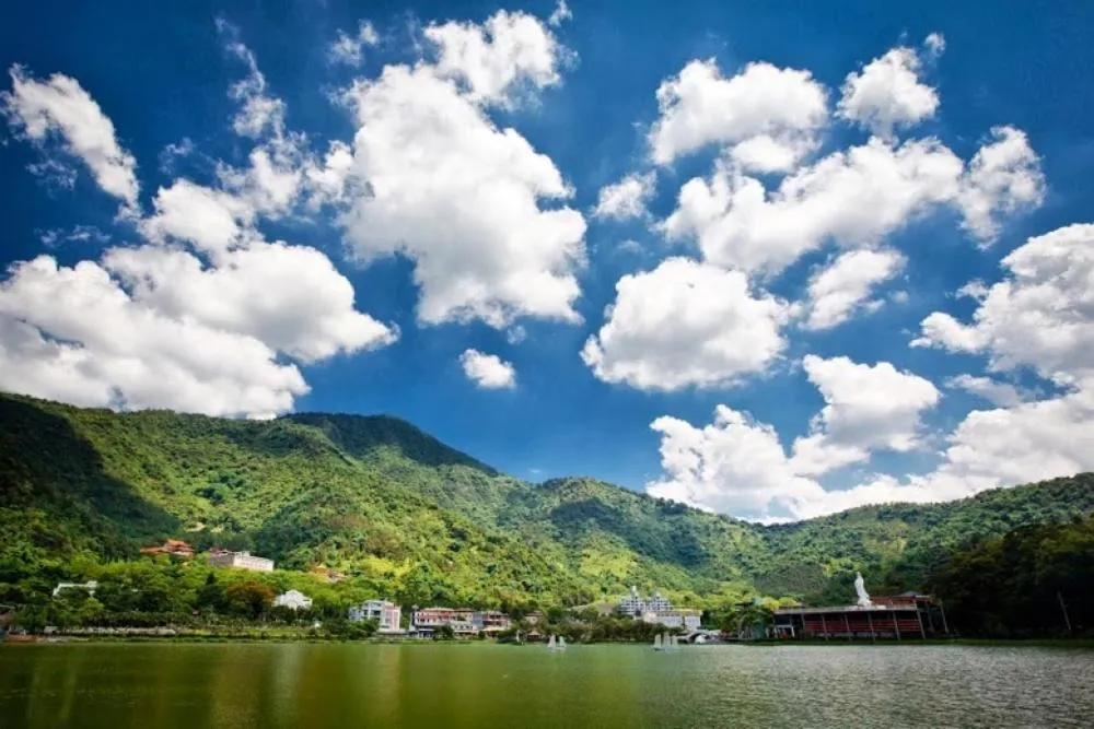 Natural landscape in Apollo Hotel