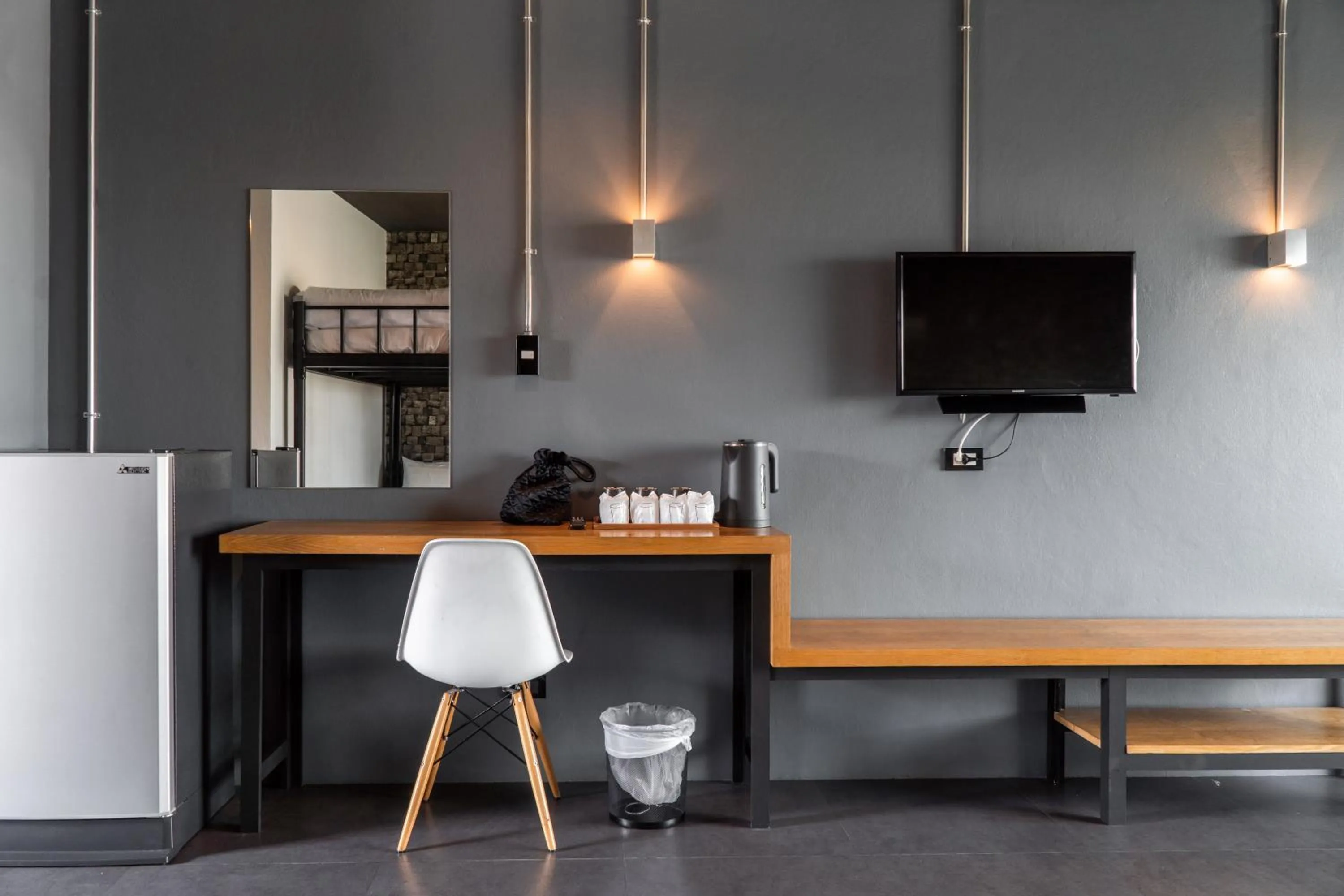 TV and multimedia in Get Zleep Premium Budget Hotel