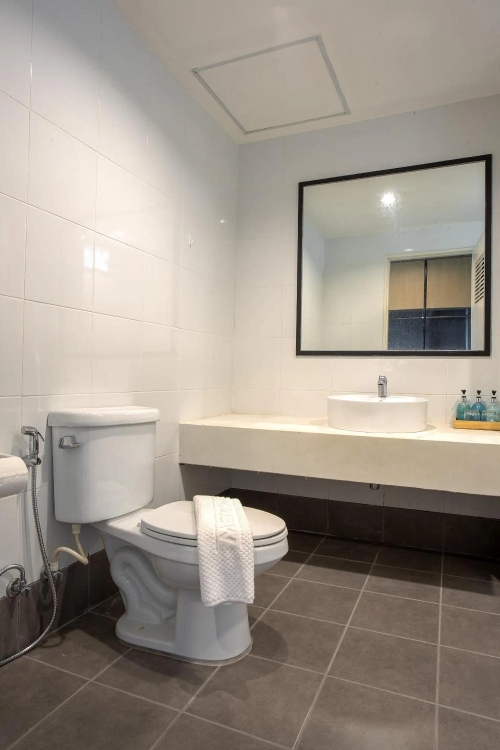 Toilet in Get Zleep Premium Budget Hotel