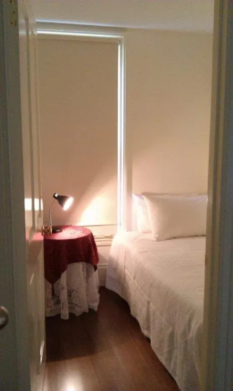 Bed in Annies Garden Cottage