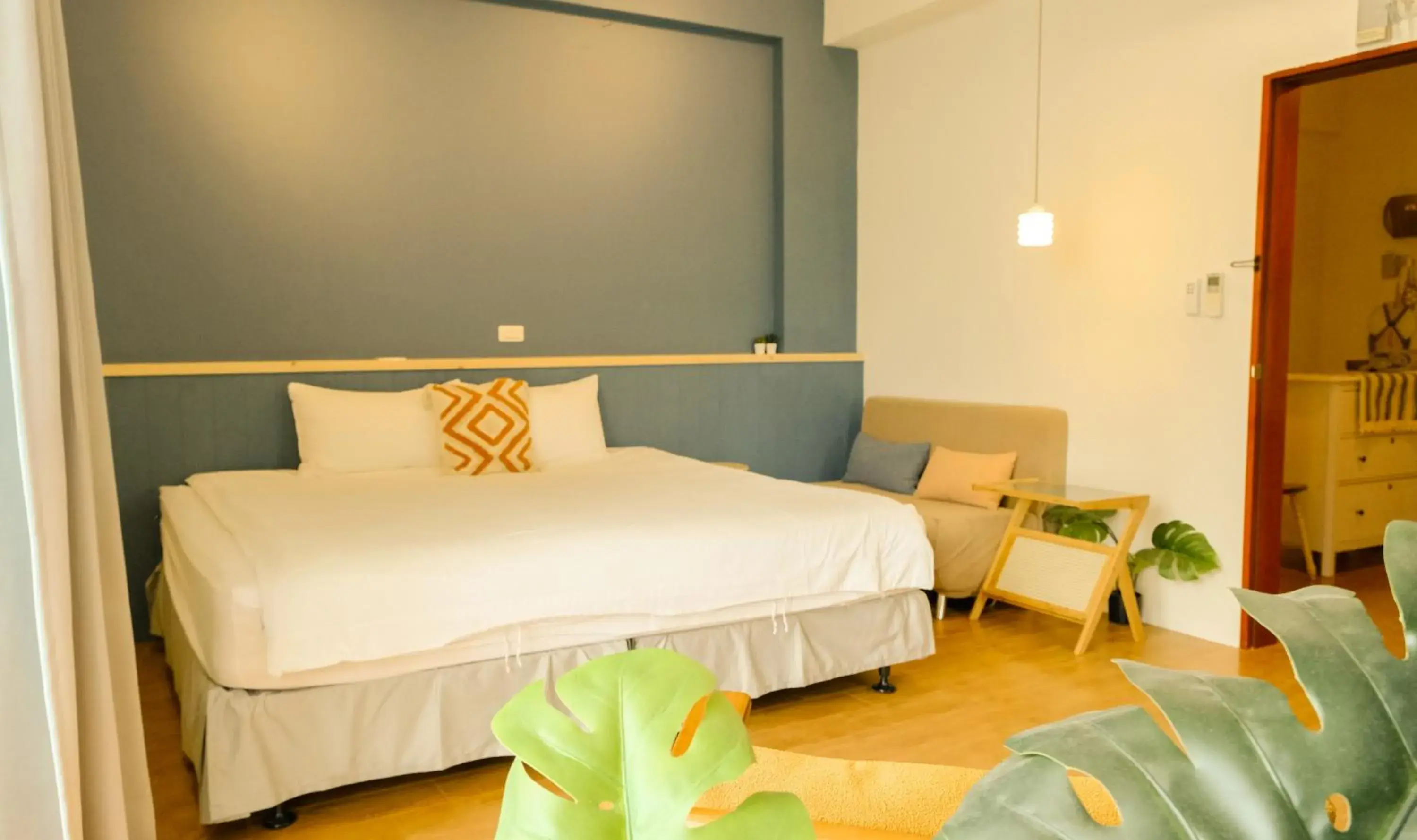 Photo of the whole room, Bed in Cozy Blue B&B Photo of the whole room, Bed in Cozy Blue B&B