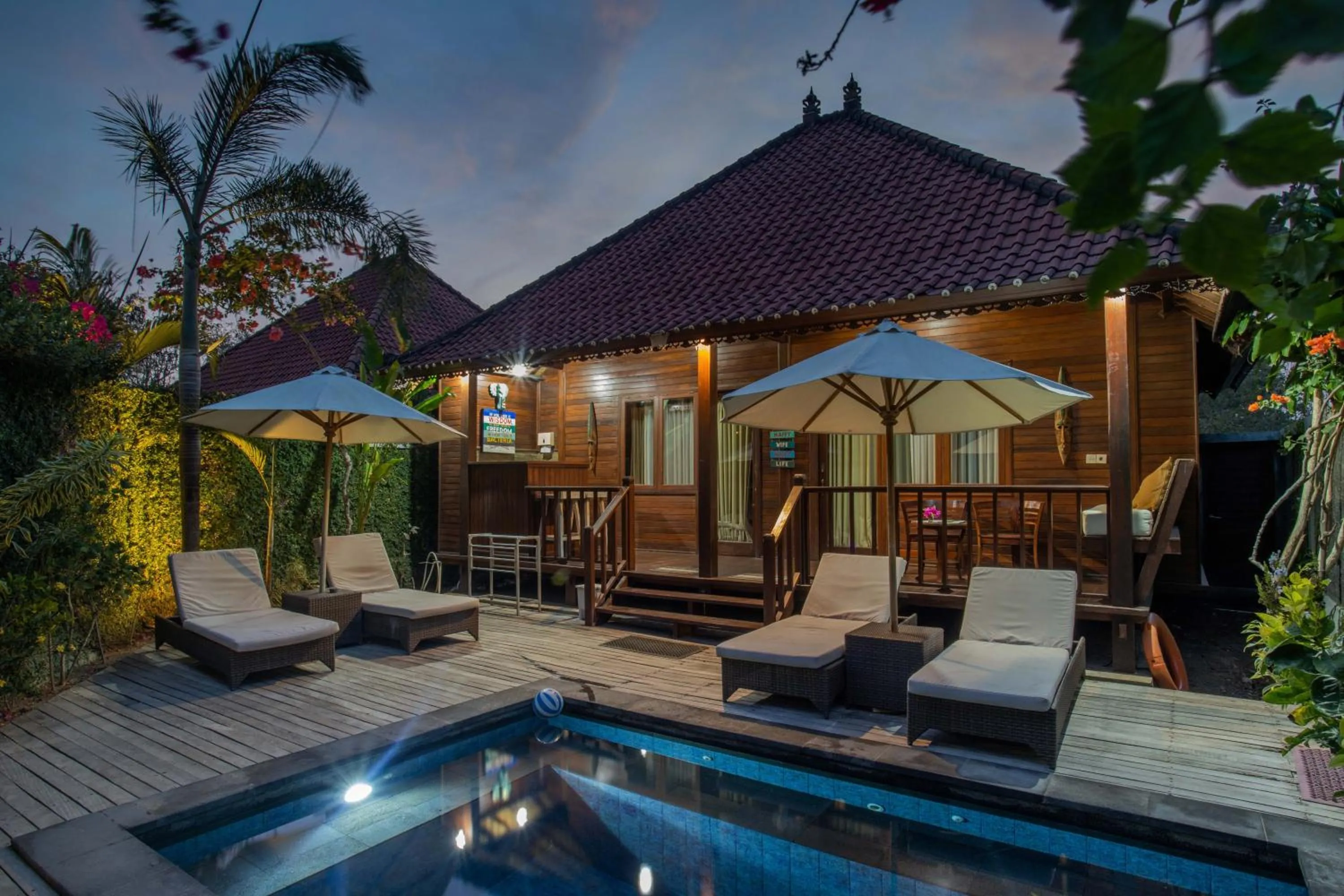 Sunset Garden Nusa Lembongan