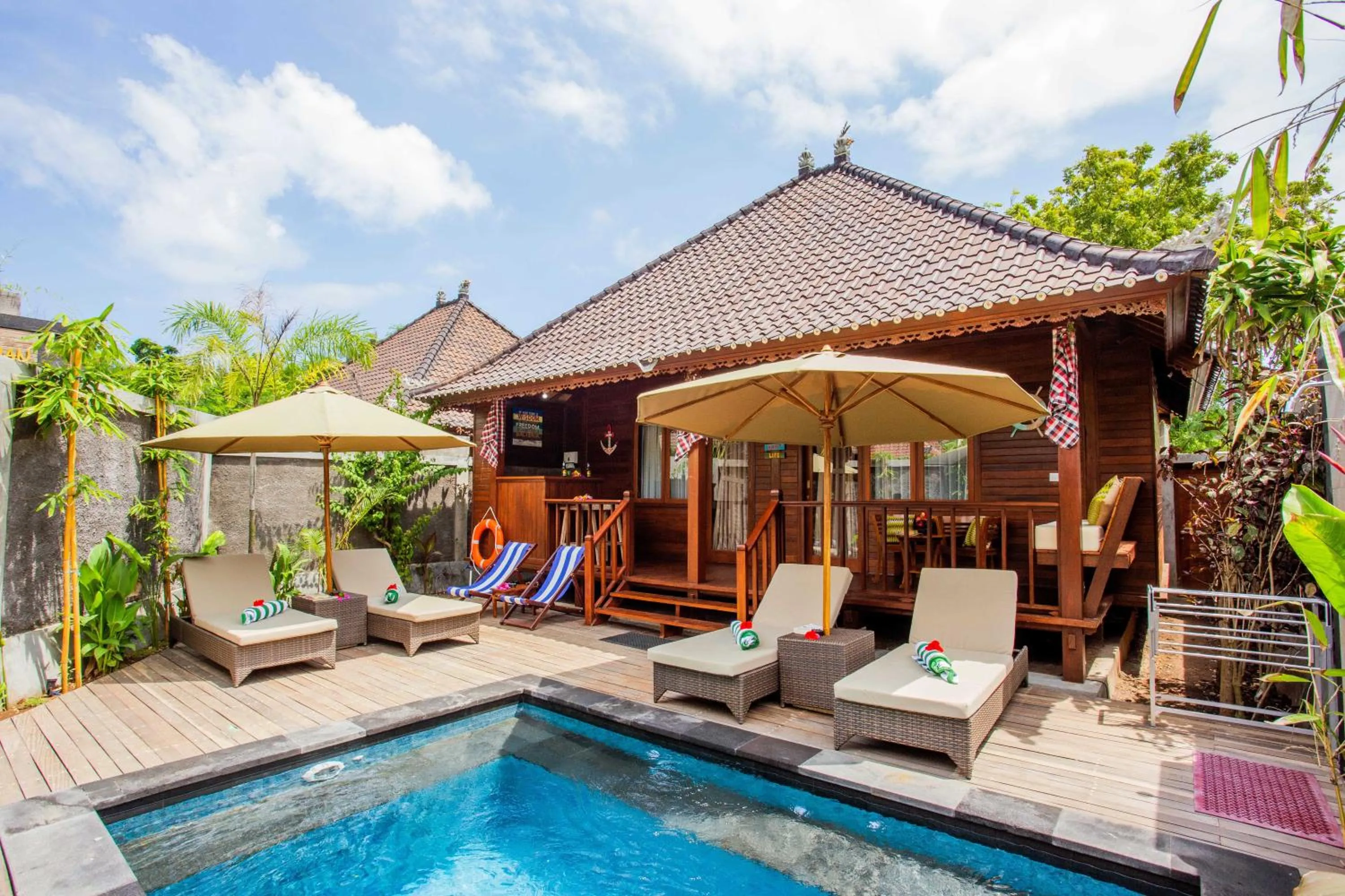 Sunset Garden Nusa Lembongan