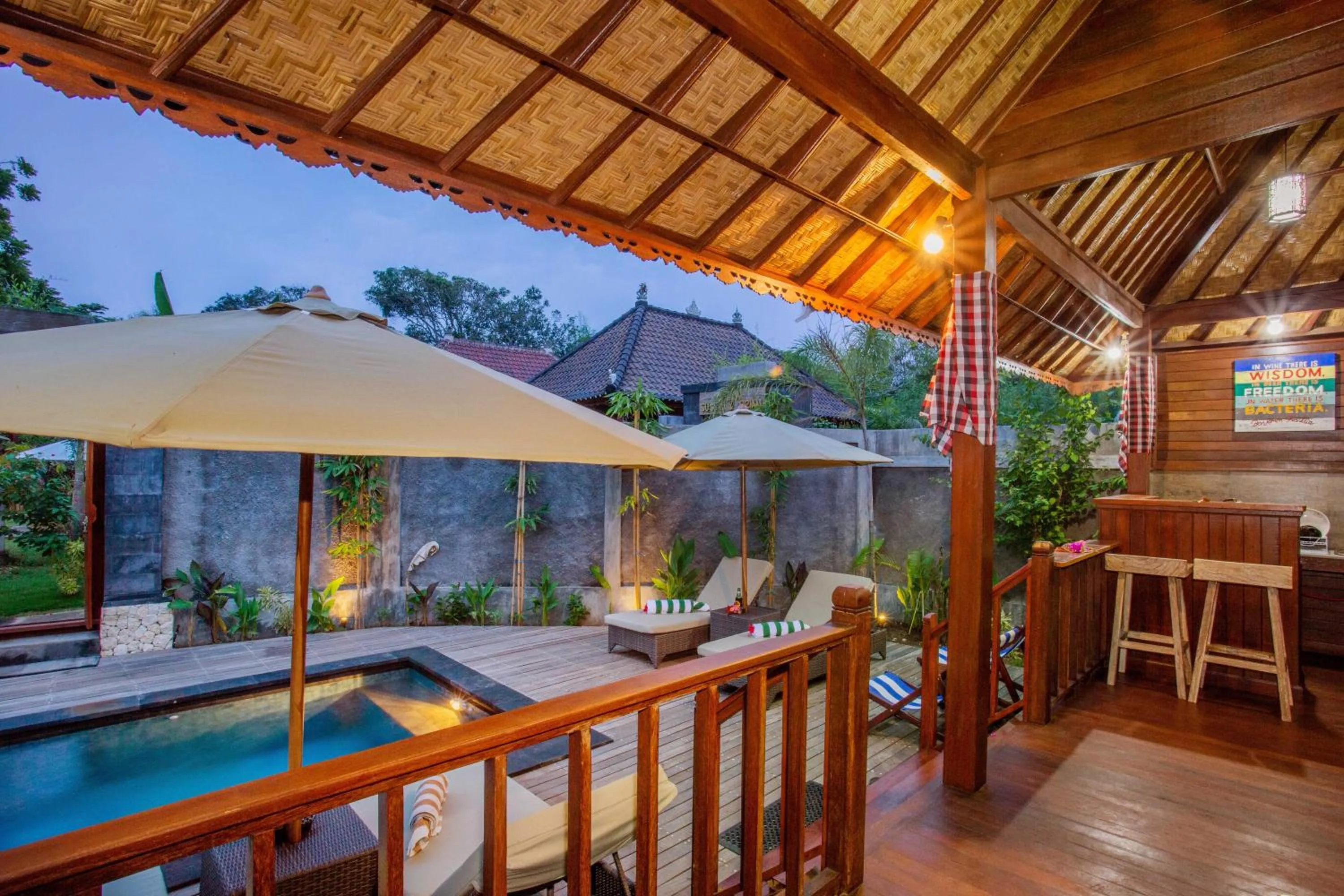 Sunset Garden Nusa Lembongan