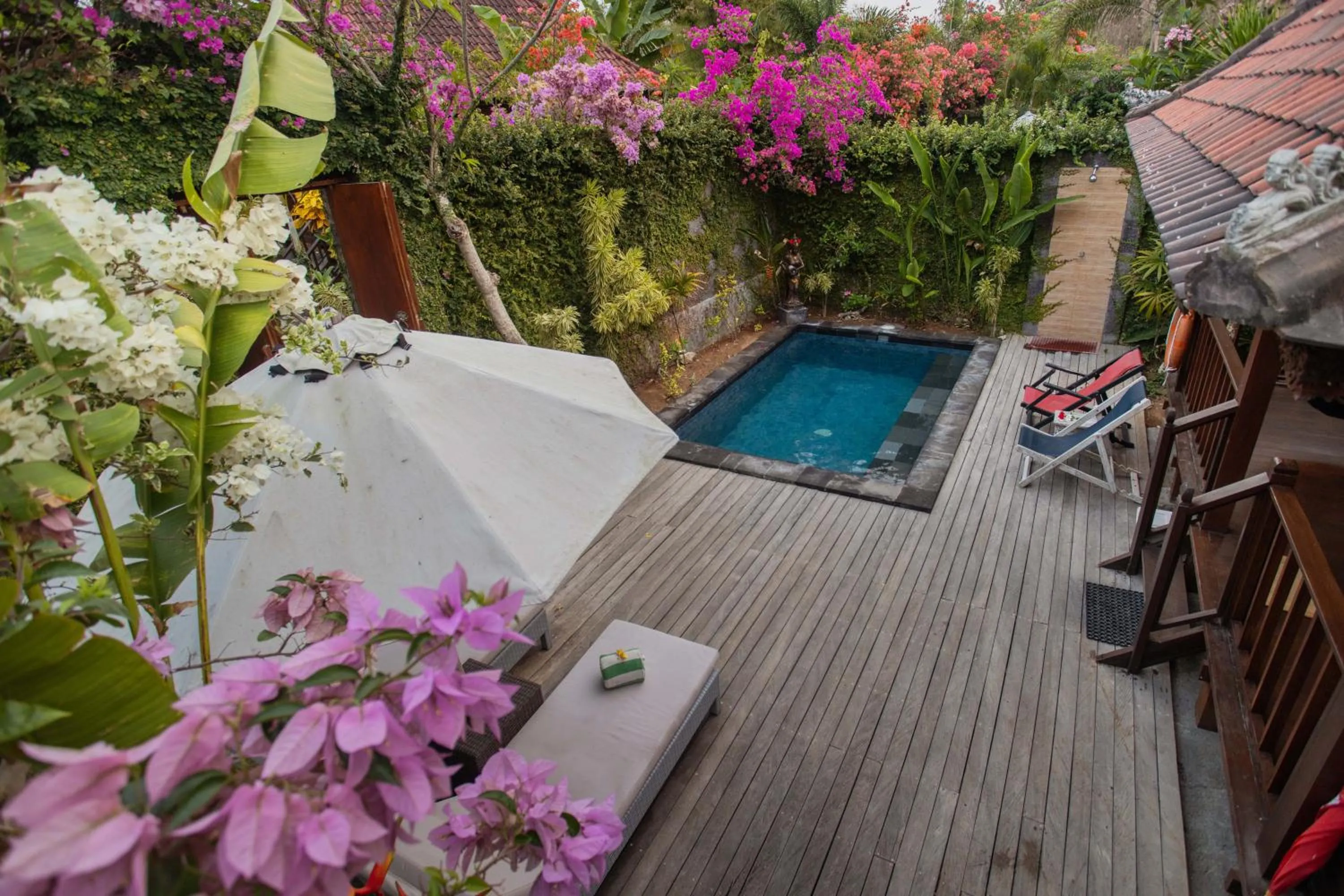 Sunset Garden Nusa Lembongan