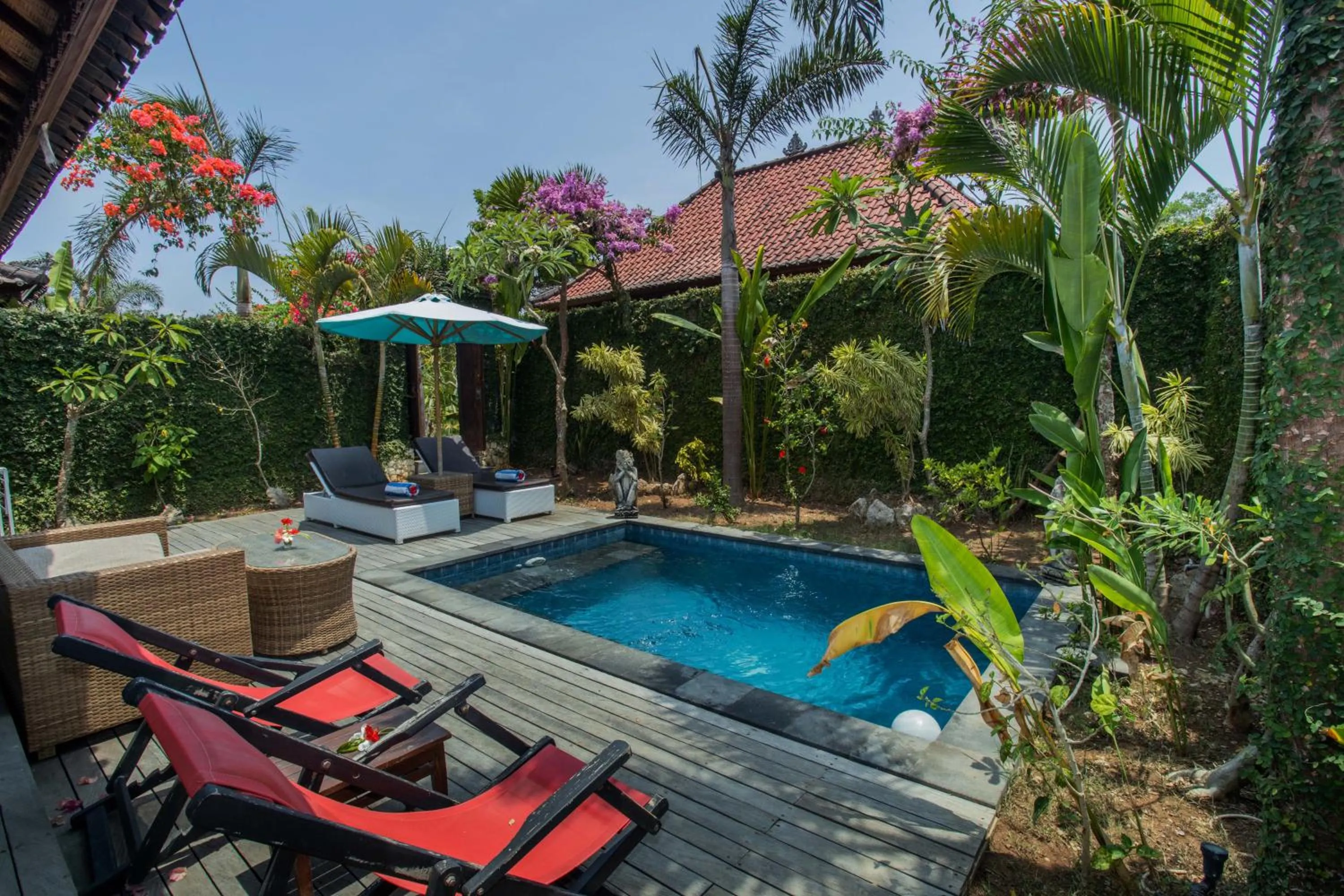 Sunset Garden Nusa Lembongan