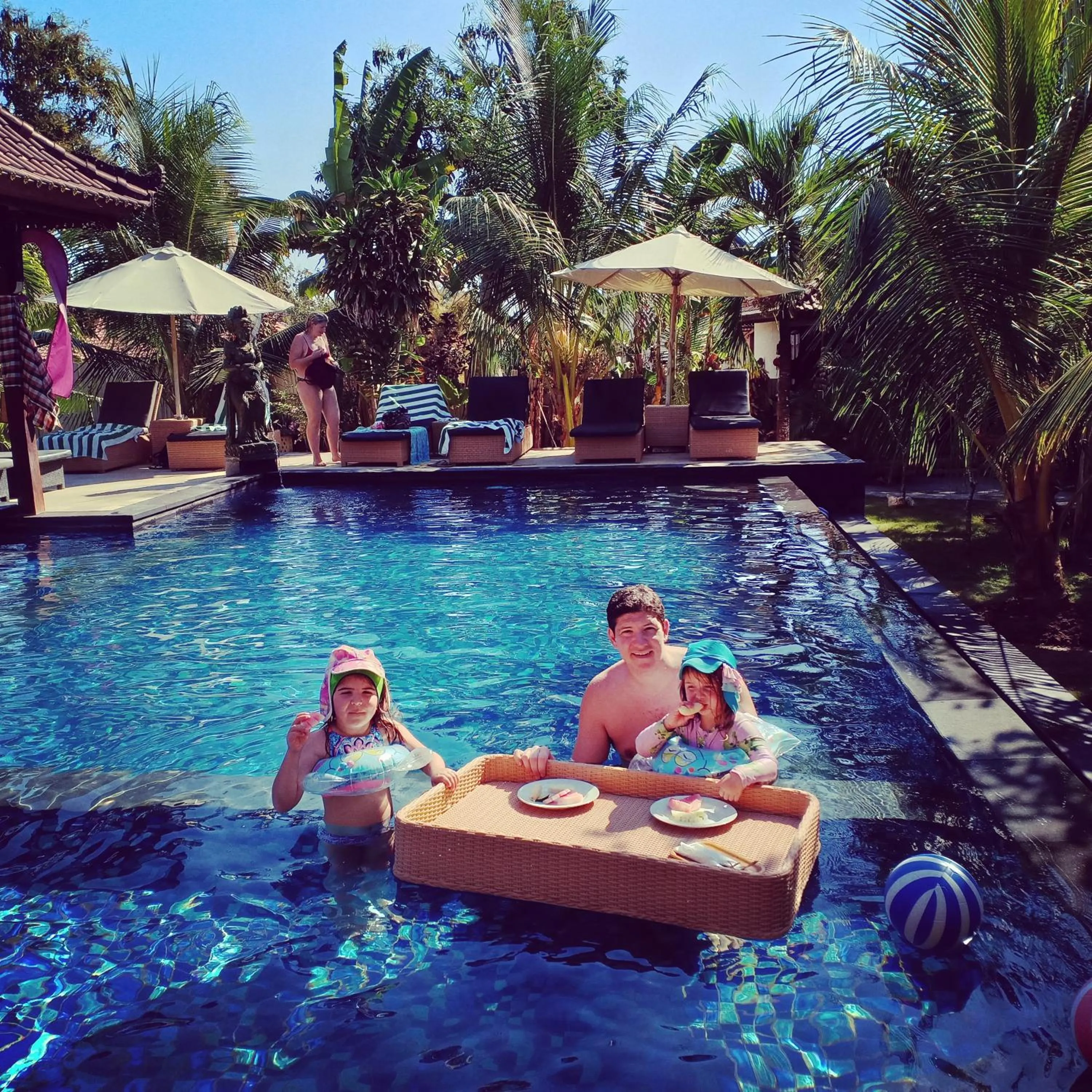 Swimming pool in Sunset Garden Nusa Lembongan