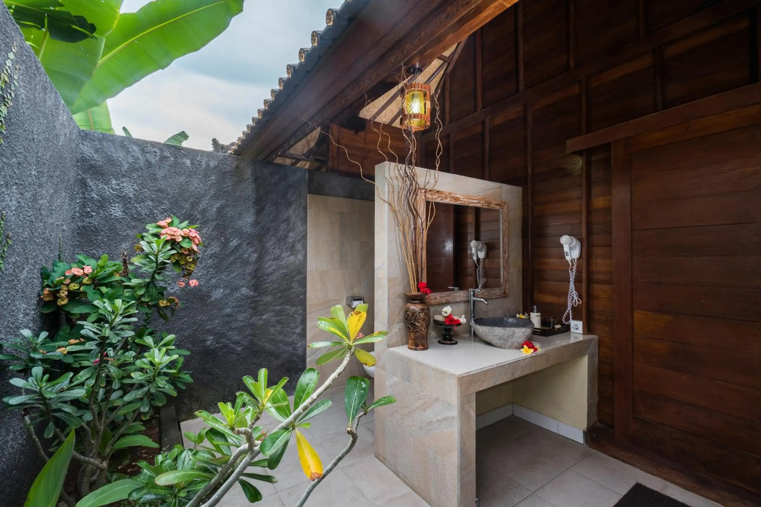 Facade/entrance in Sunset Garden Nusa Lembongan Facade/entrance in Sunset Garden Nusa Lembongan