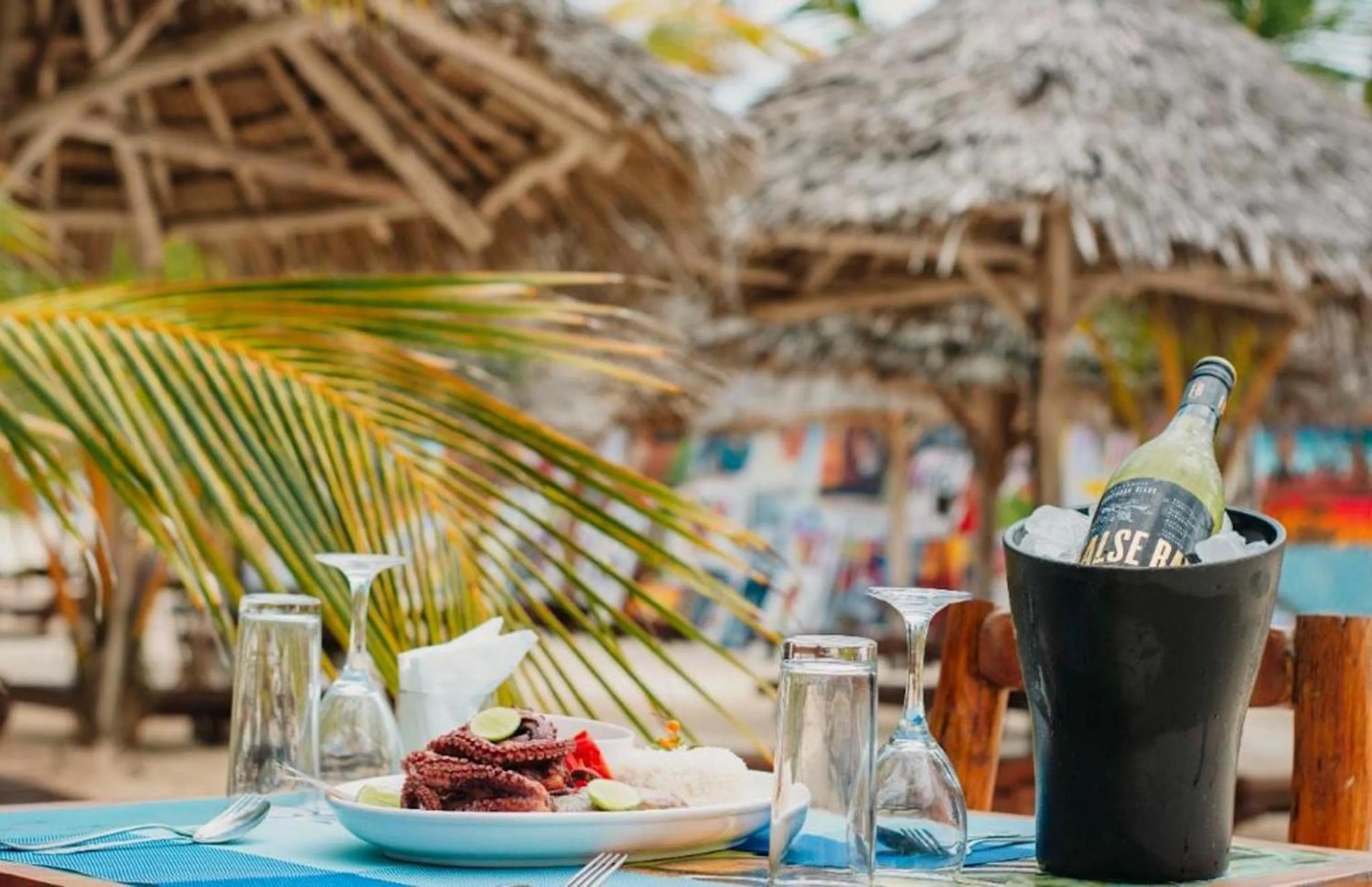 Restaurant/places to eat in Mocco Beach Villa