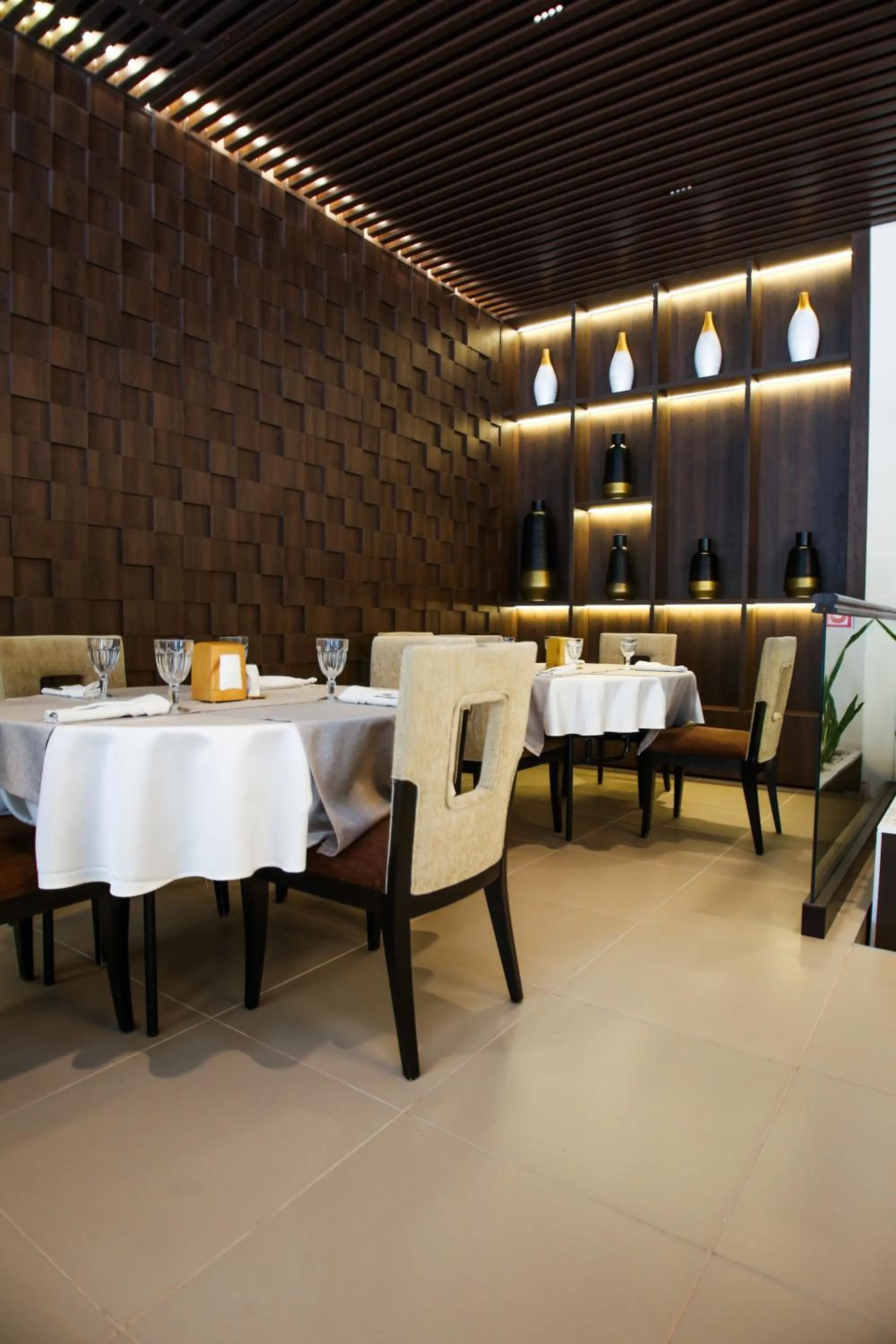 Restaurant/places to eat in Chagala Residence Atyrau