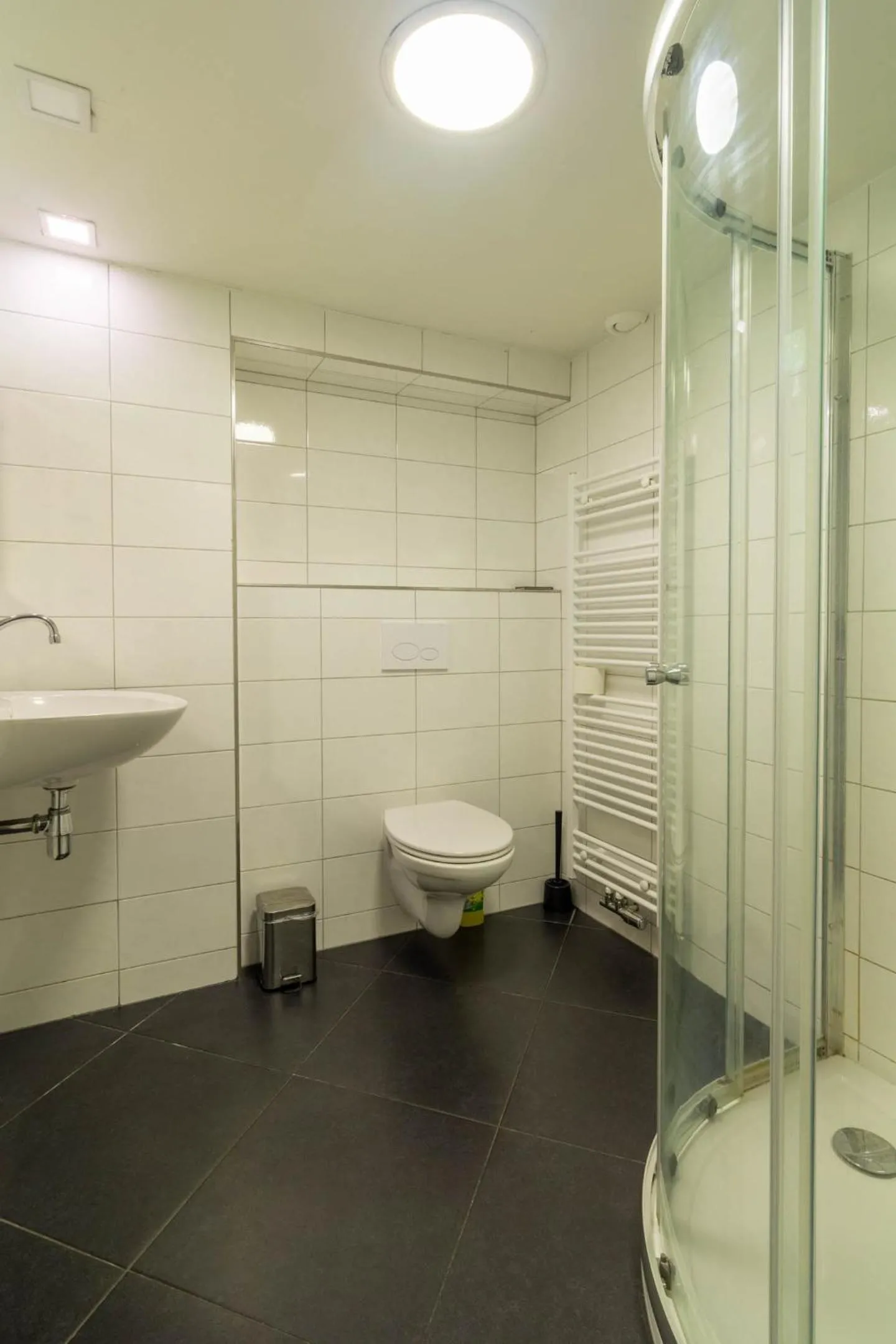 Bathroom in Holiday Home Eekhoornbosch