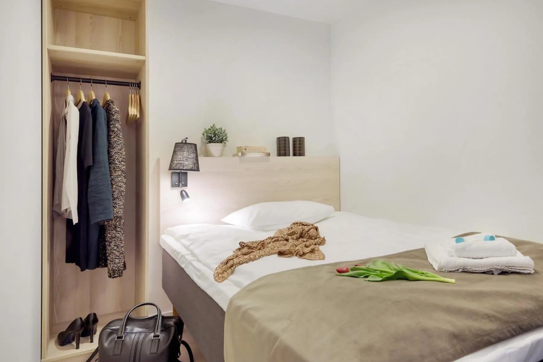 Bedroom, Bed in The Apartments Company - Majorstuen