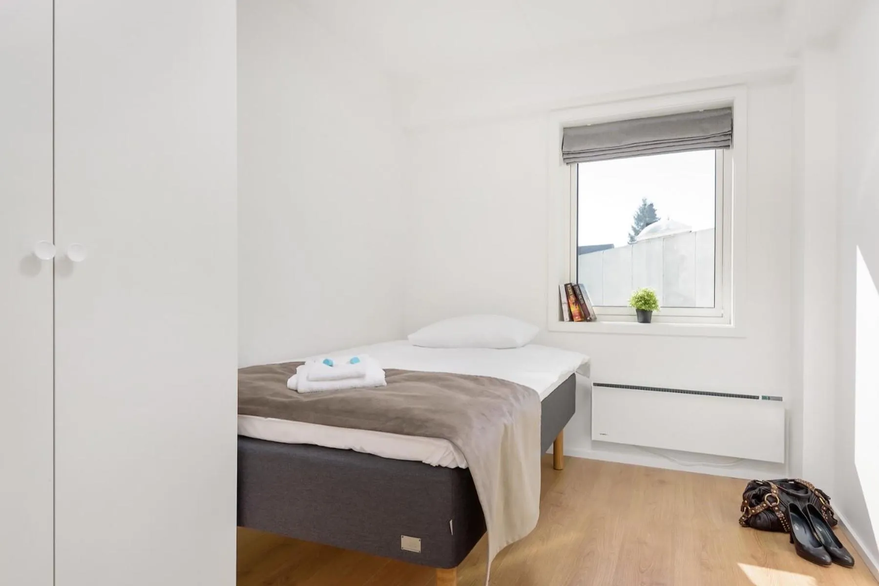 Bedroom, Bed in The Apartments Company - Majorstuen