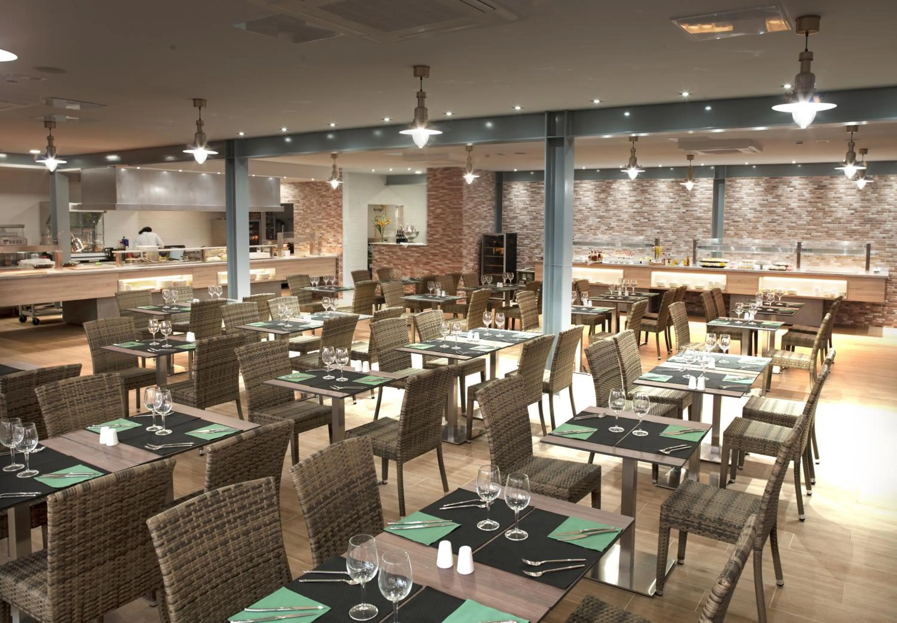 Restaurant/places to eat in HL Rio Playa Blanca