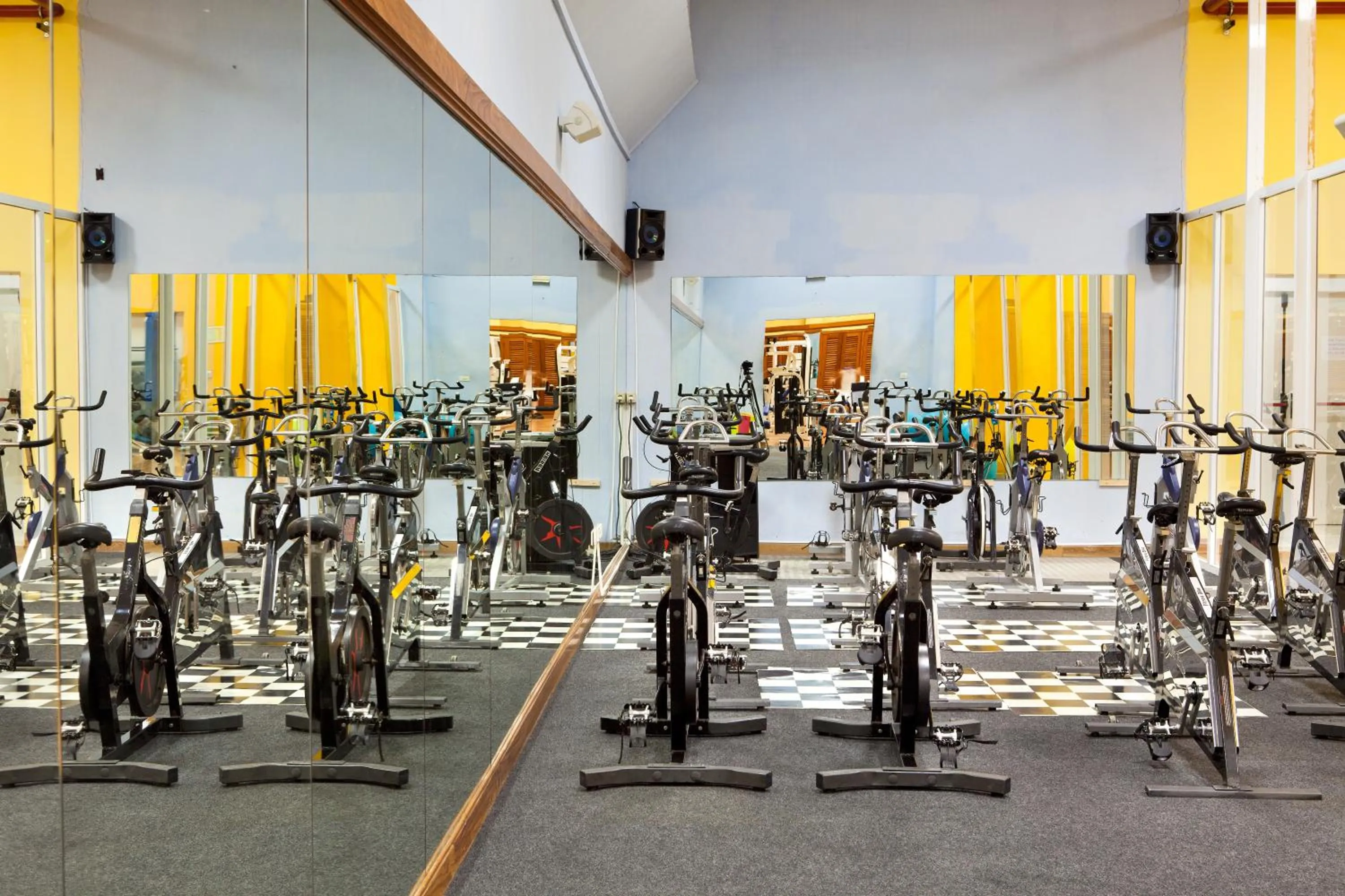 Fitness centre/facilities in Apartamentos Casablanca