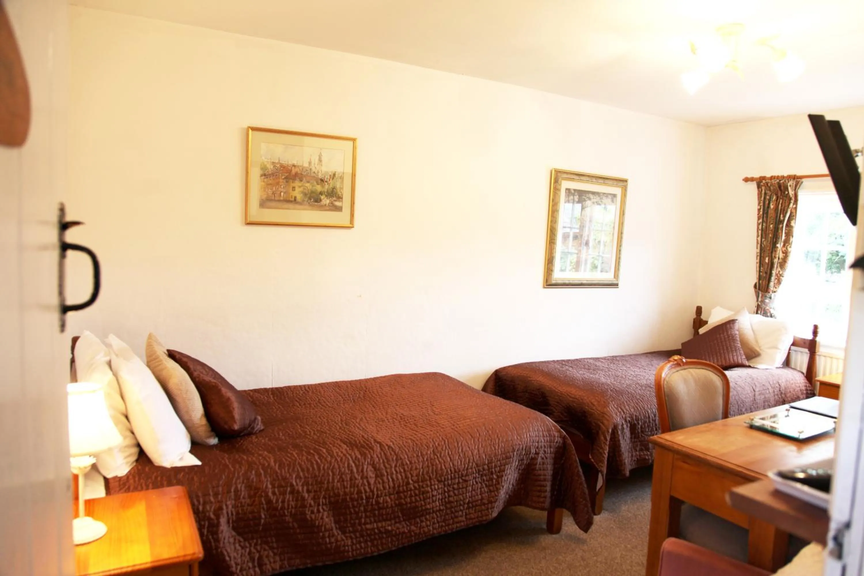 Bedroom, Bed in Sheephouse Manor