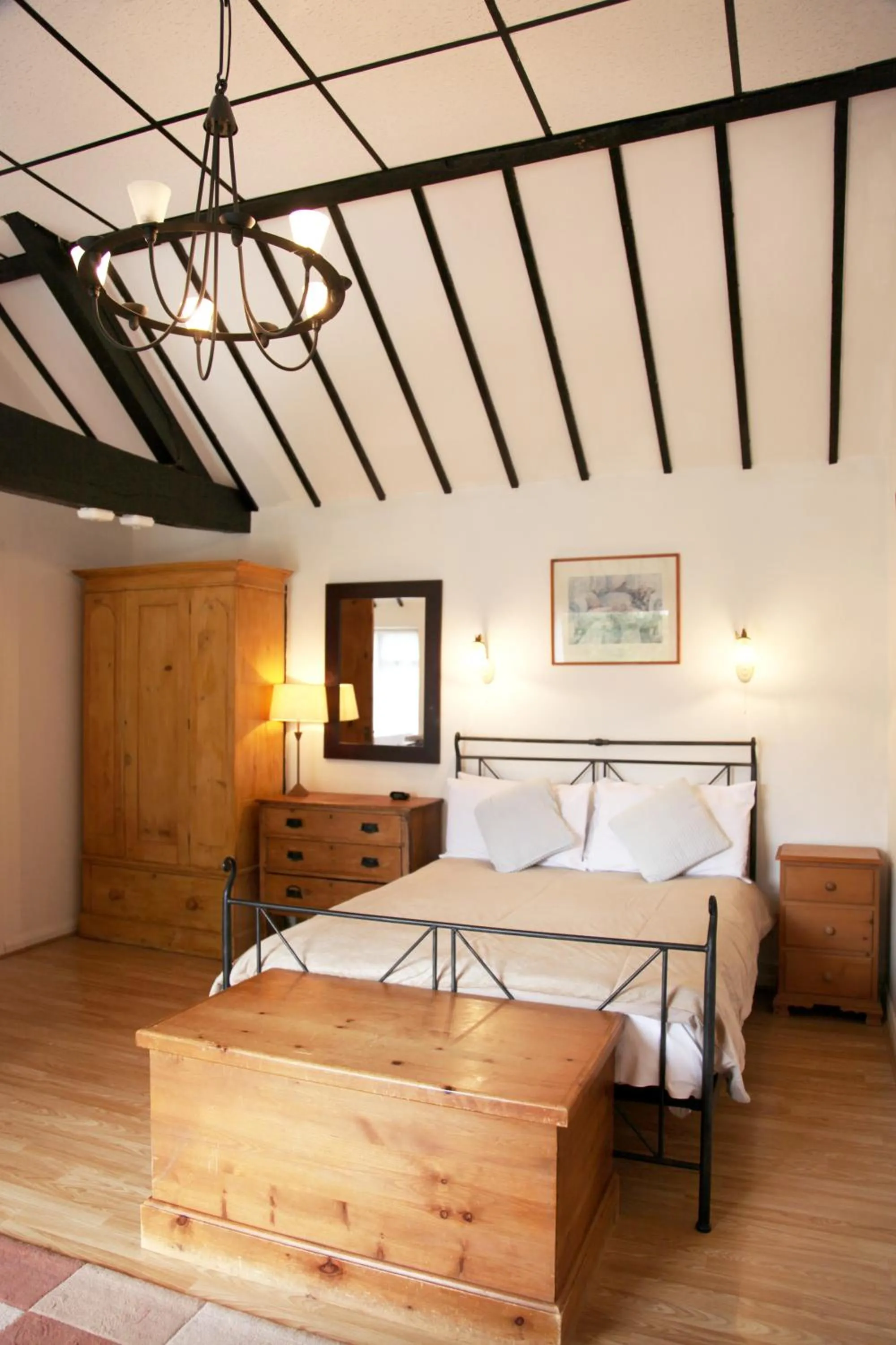 Bedroom, Bed in Sheephouse Manor