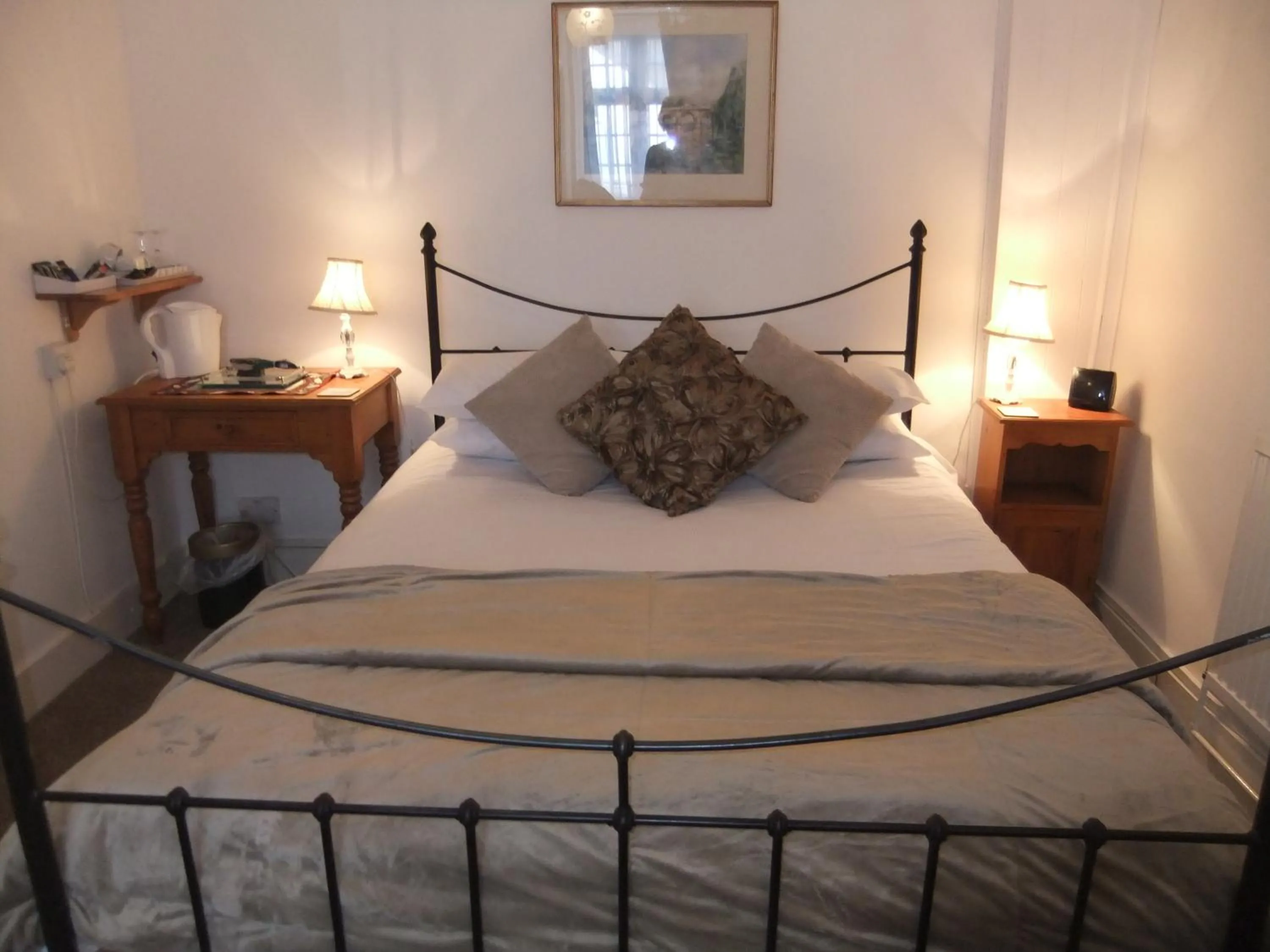 Bed in Sheephouse Manor