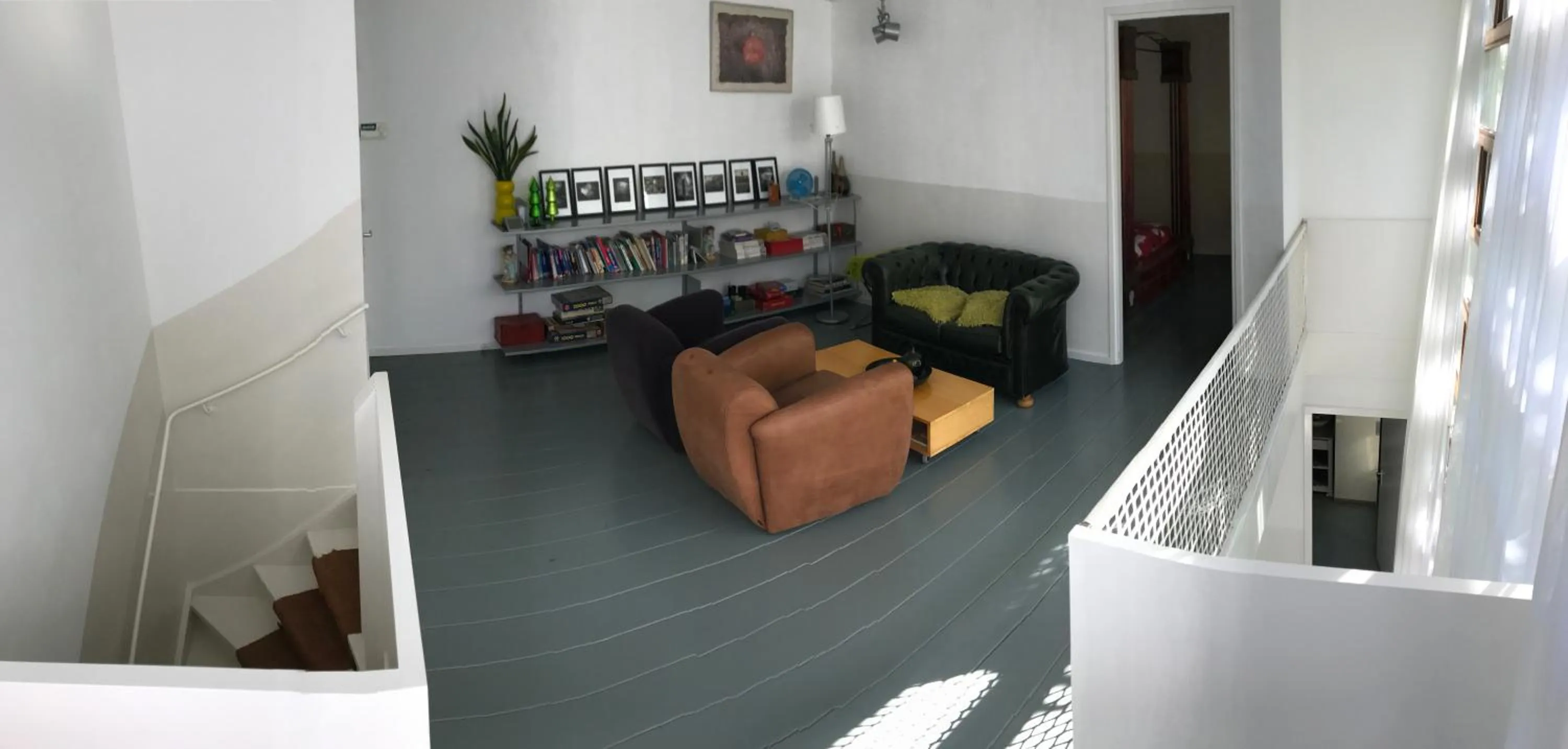 Living room in Bed of Roses