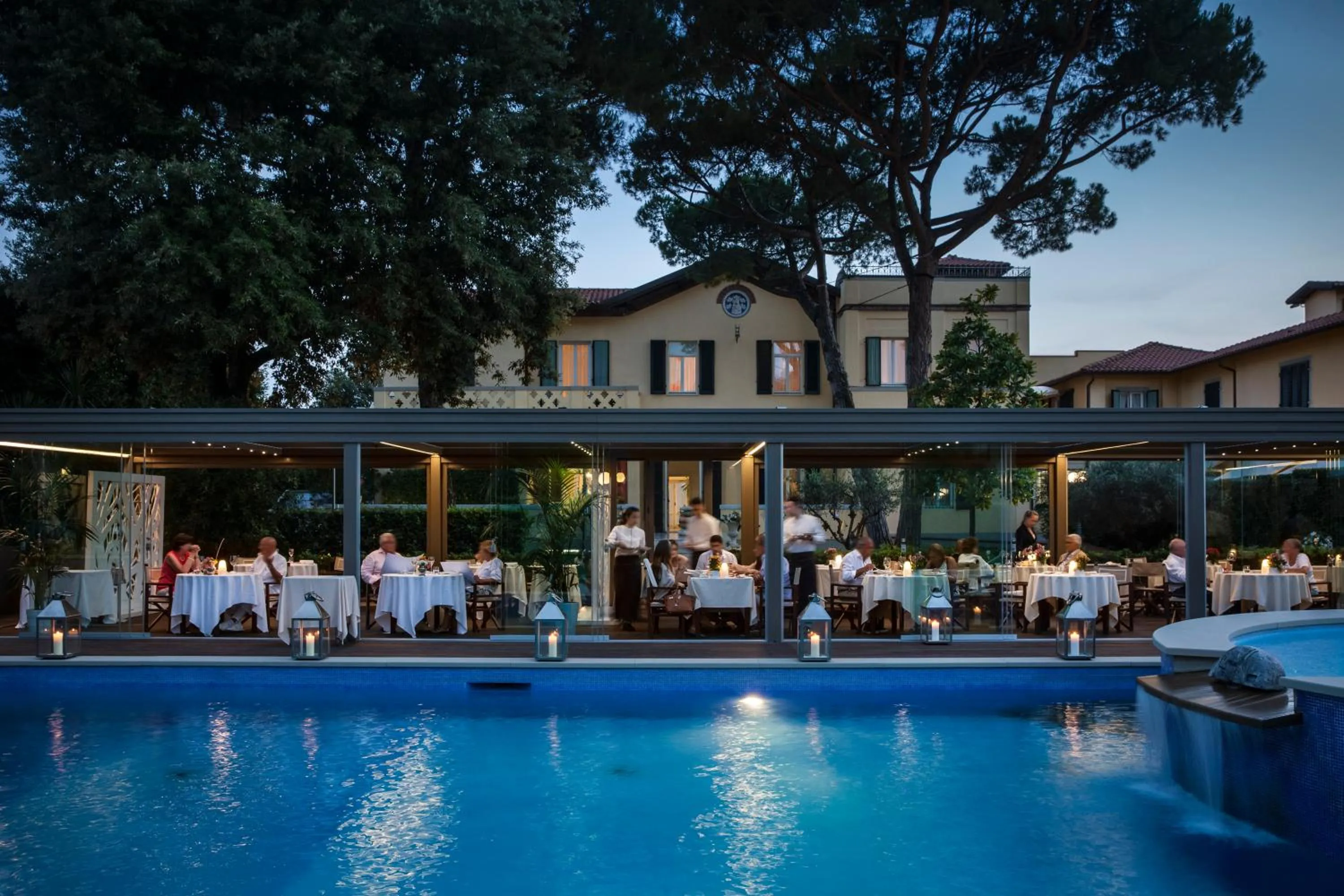 Property building in Hotel Byron