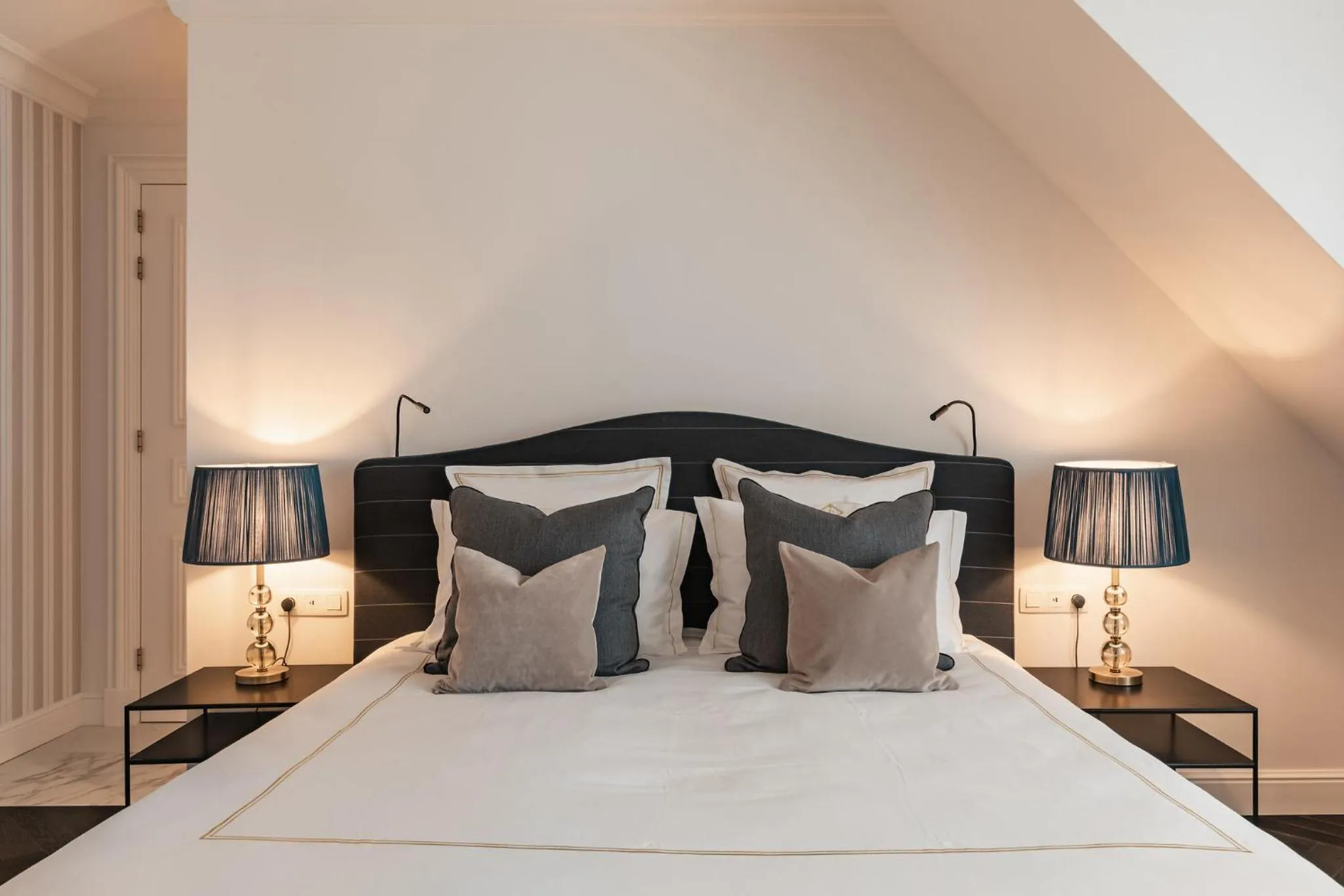 Bed in De Lindenhoeve Boutique Hotel