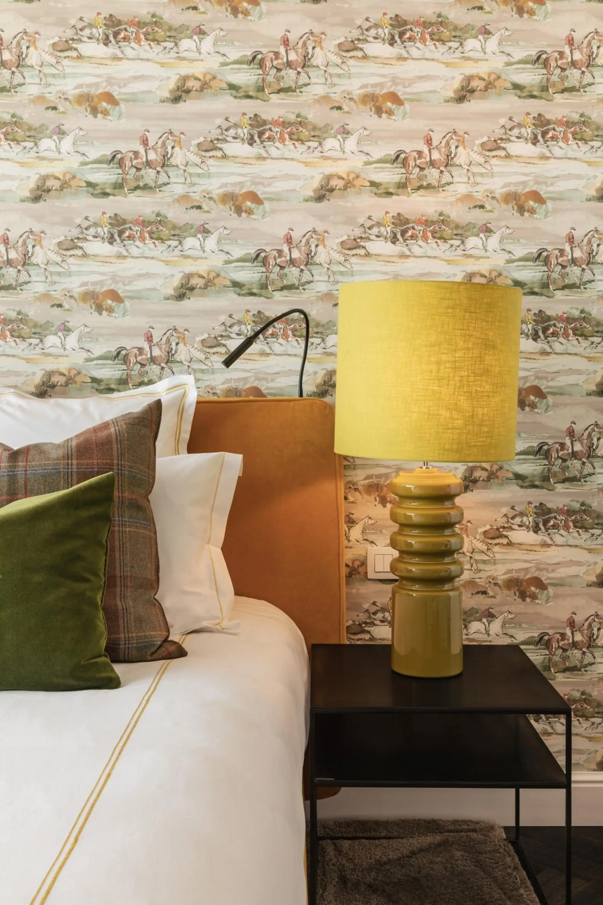 Bed in De Lindenhoeve Boutique Hotel