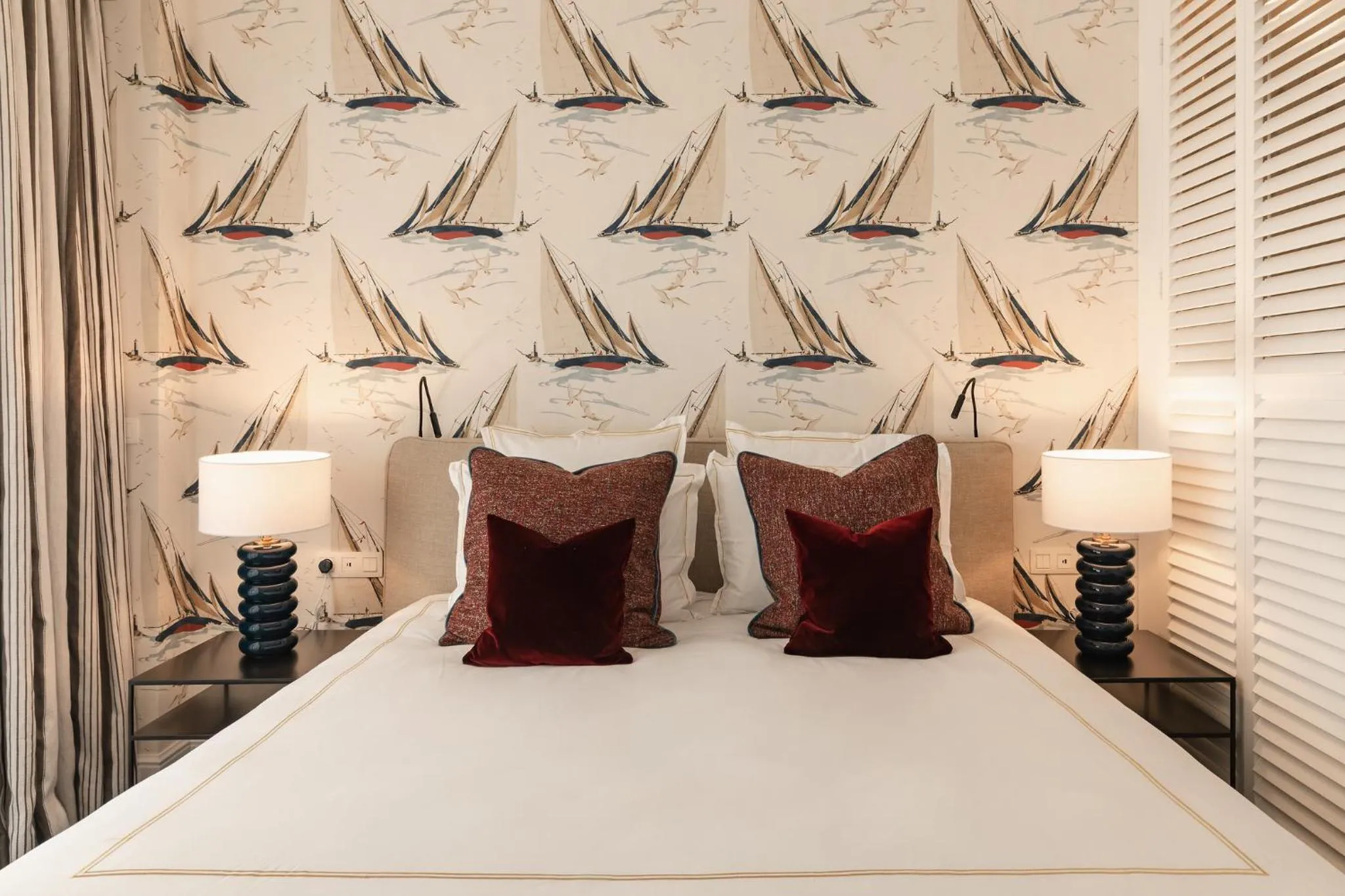 Bed in De Lindenhoeve Boutique Hotel