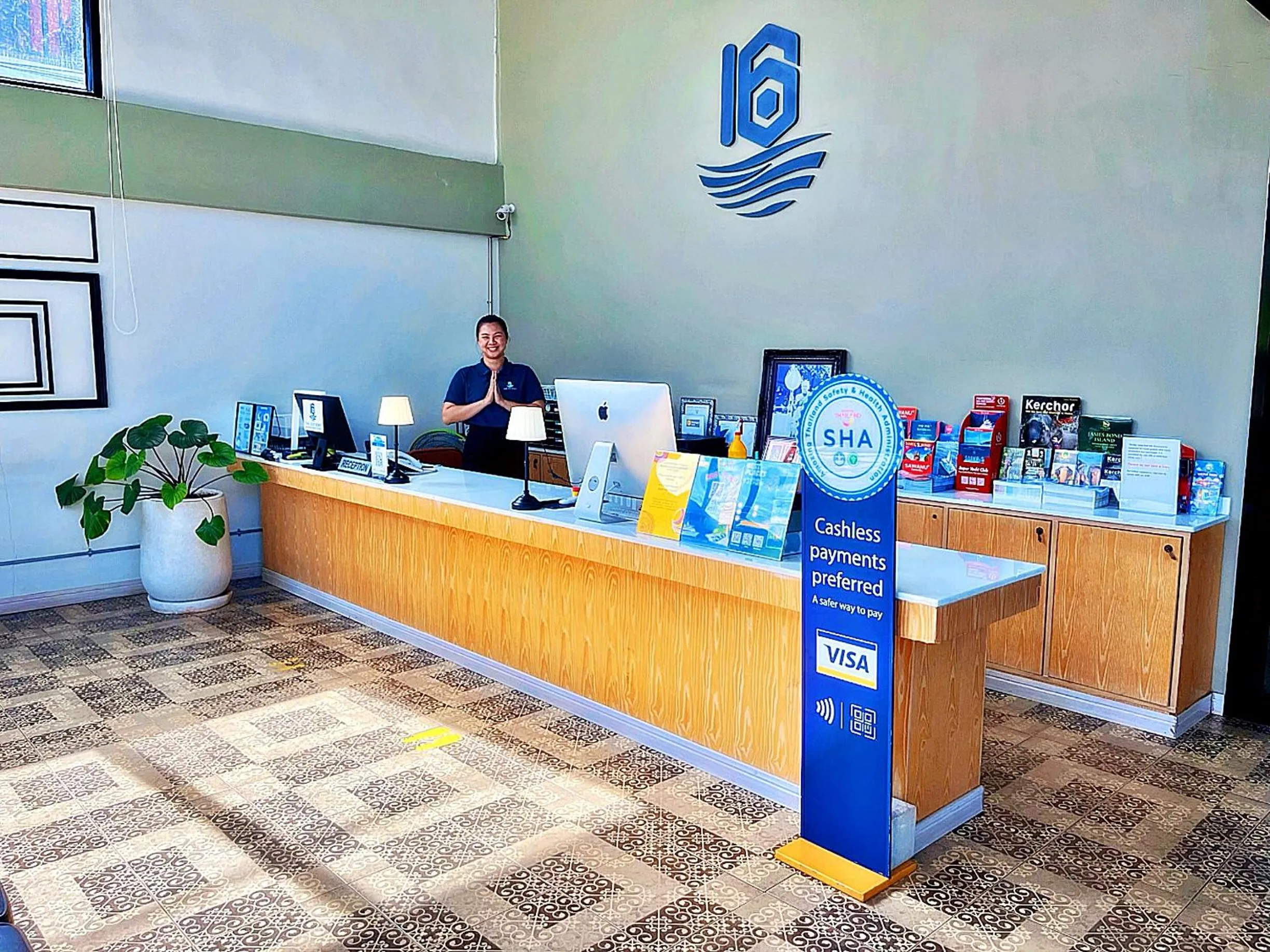 Staff in The Sixteenth Naiyang Beach Hotel- Free Schedule Airport Shuttle