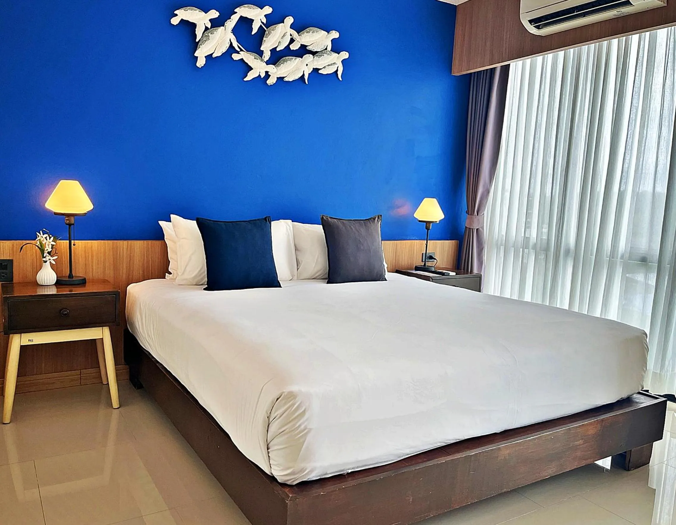 Bed in The Sixteenth Naiyang Beach Hotel- Free Schedule Airport Shuttle
