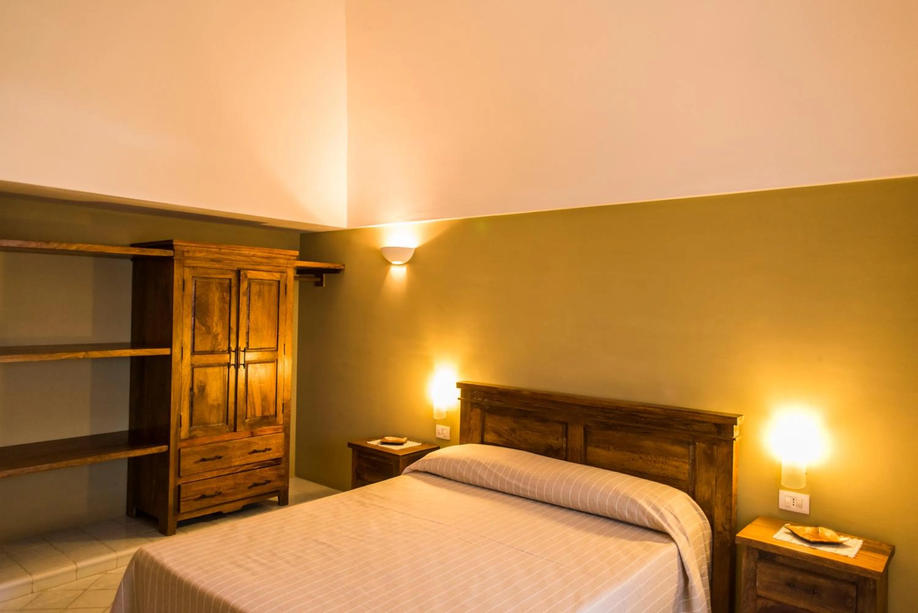 Bed in Dammusi Sotto le Stelle