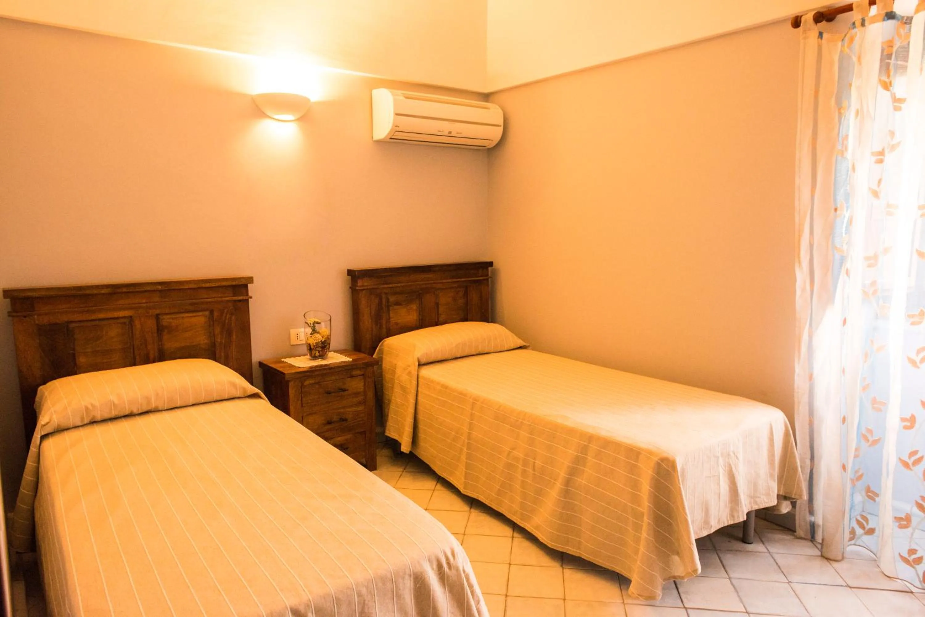 Bed in Dammusi Sotto le Stelle